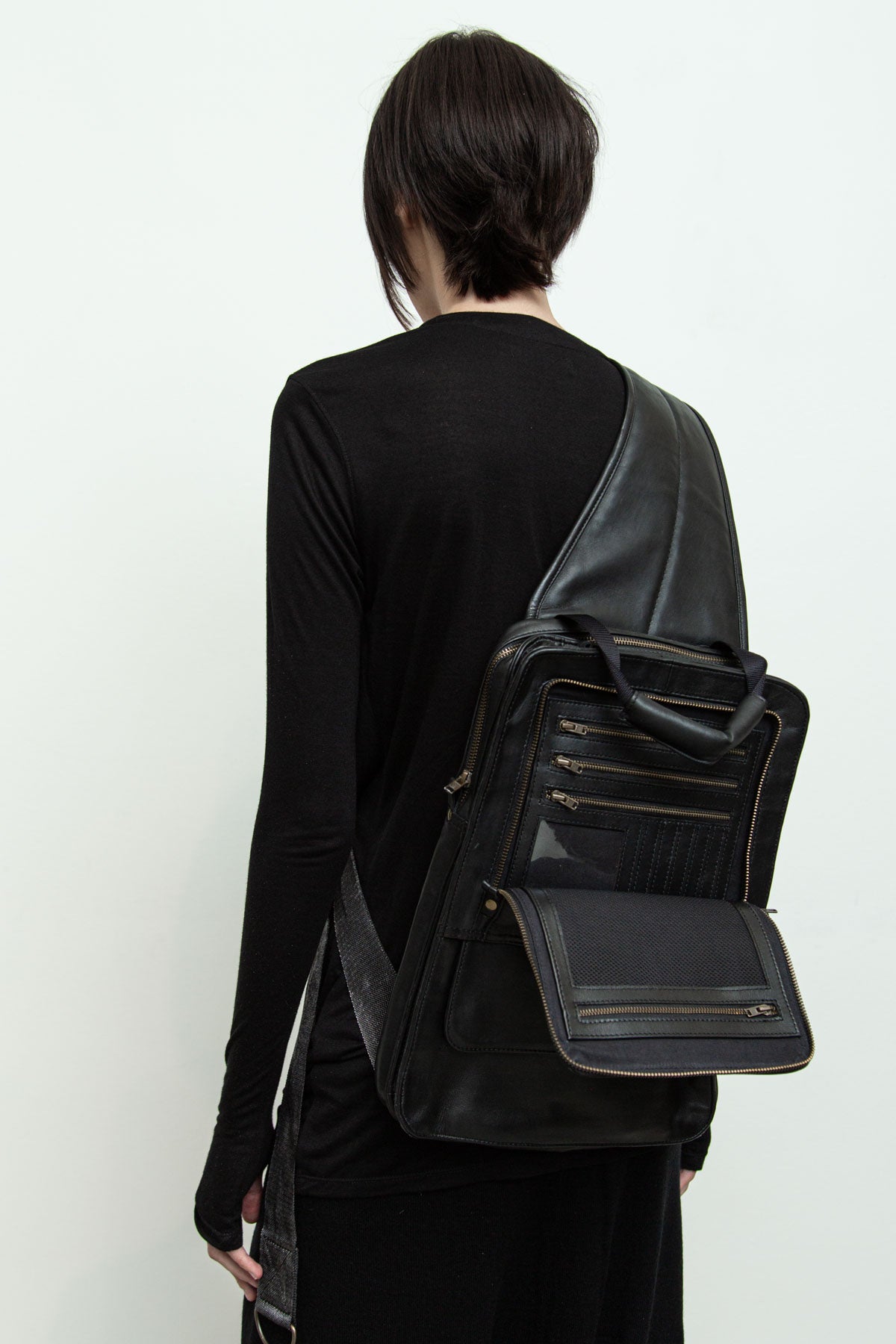 files/A-181-SlingPack-Black-04.jpg