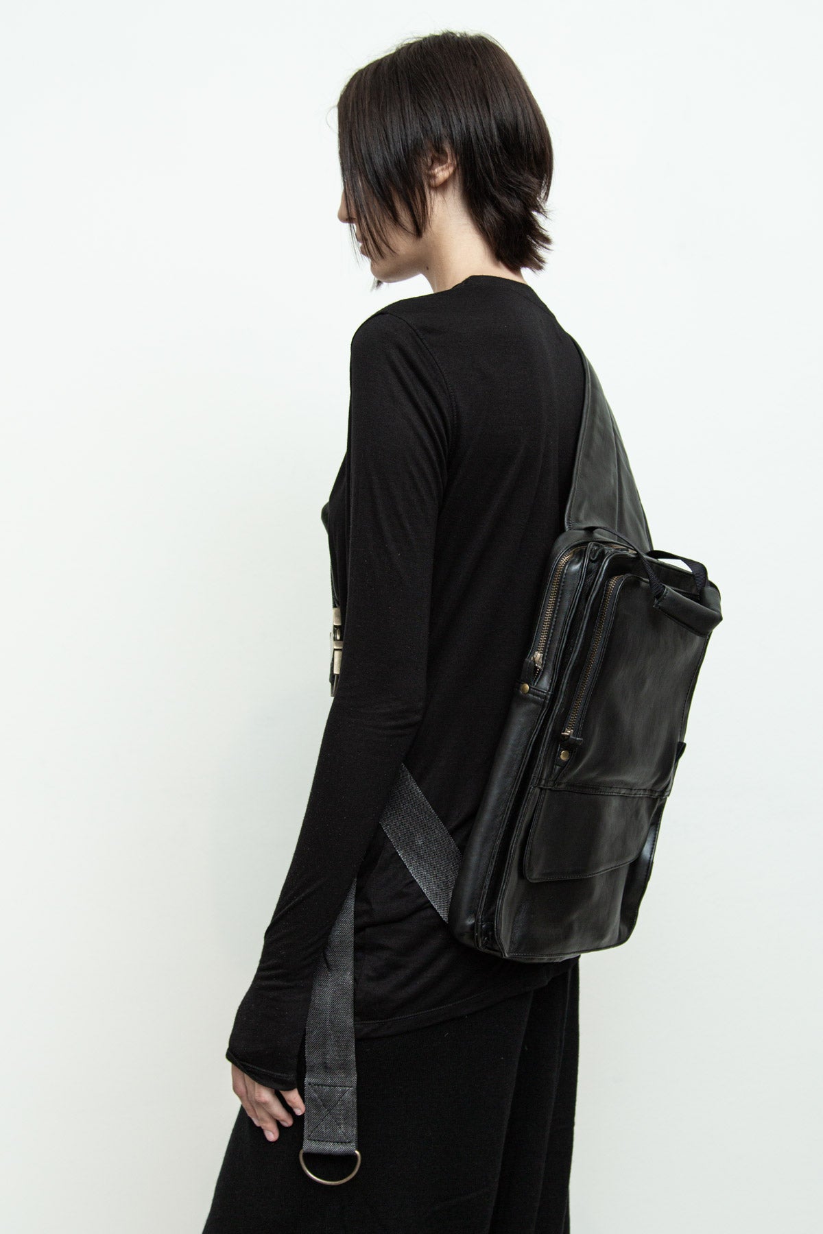 files/A-181-SlingPack-Black-06.jpg