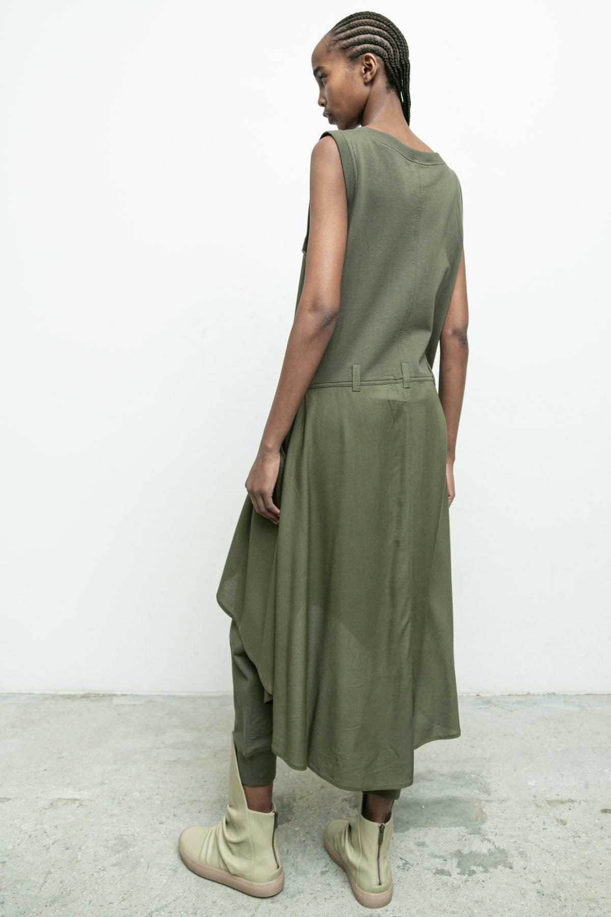 files/J-017-SebJumpsuit-Moss-05.jpg