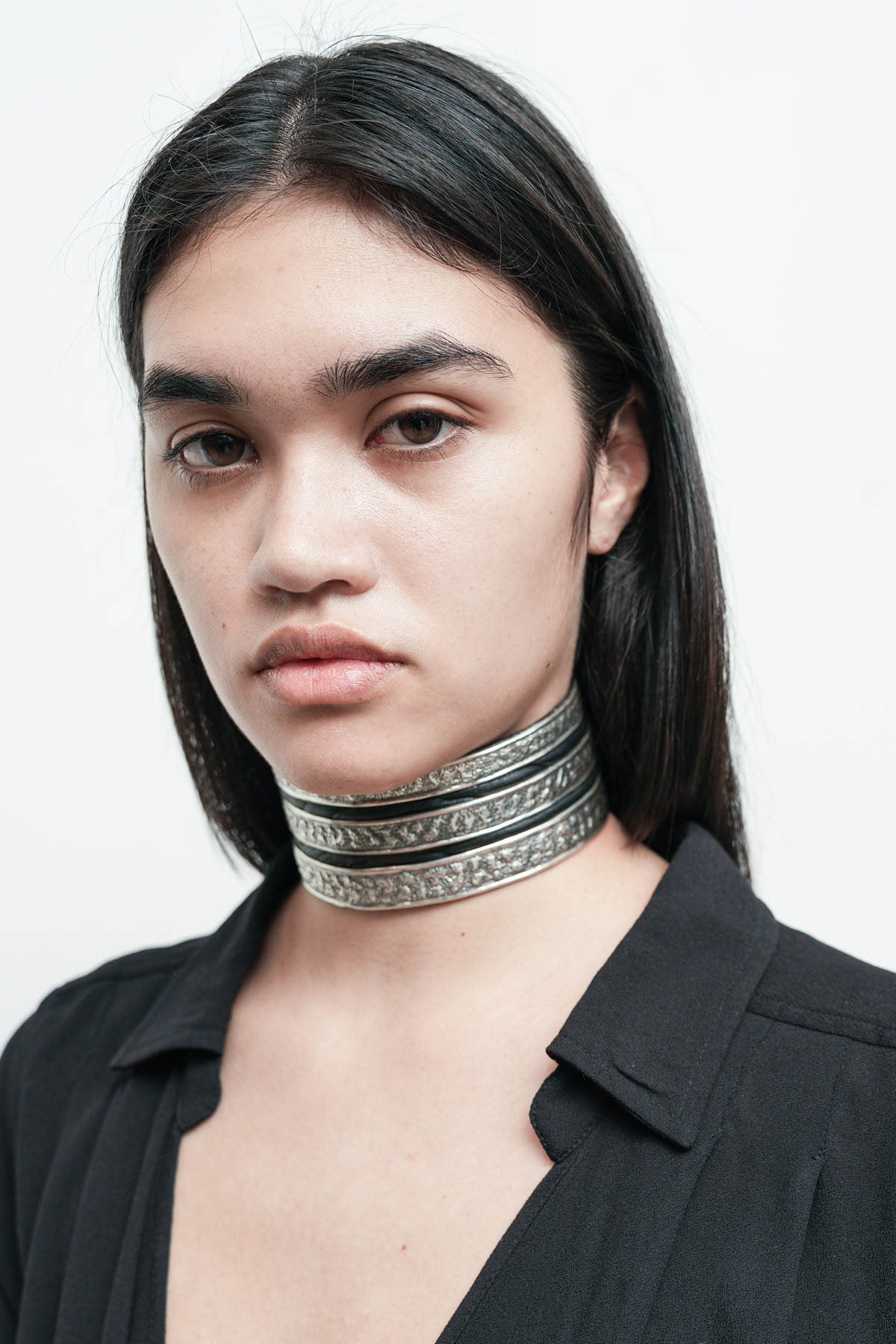 files/NicholasK-3BandChoker-Black-05.jpg