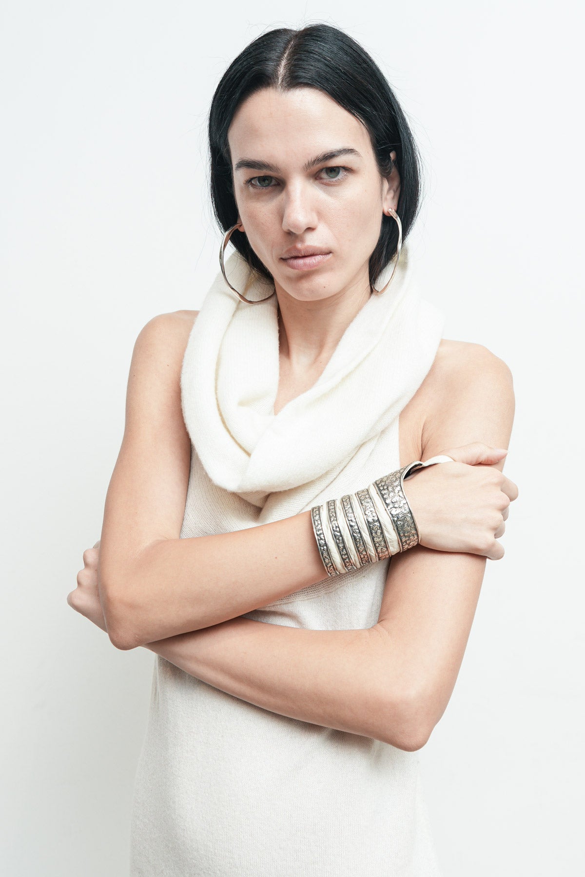 files/NicholasK-4BamdCuff-OffWhite-05.jpg