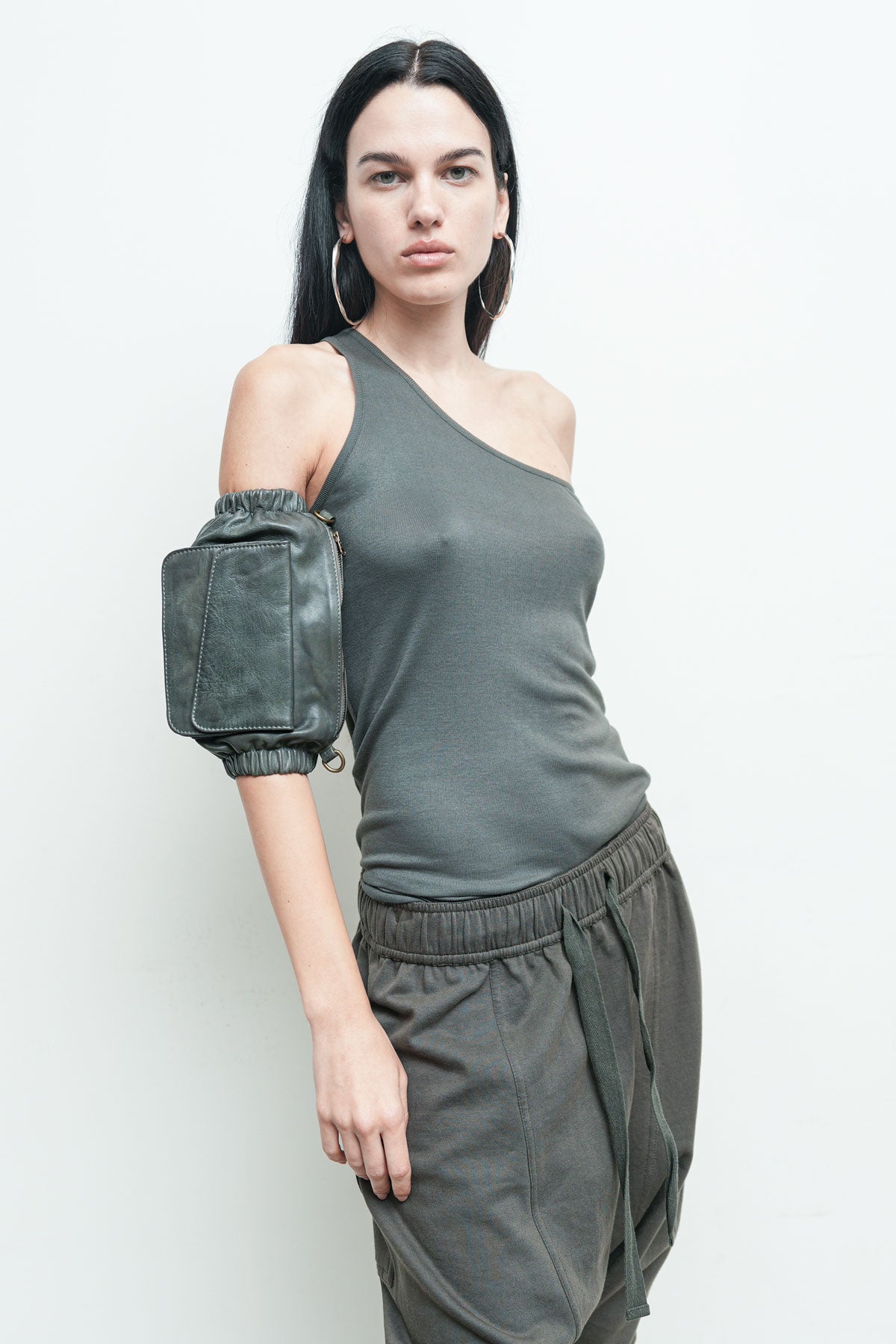 files/NicholasK-A-194A-LeifCuffPack-Moss-04.jpg