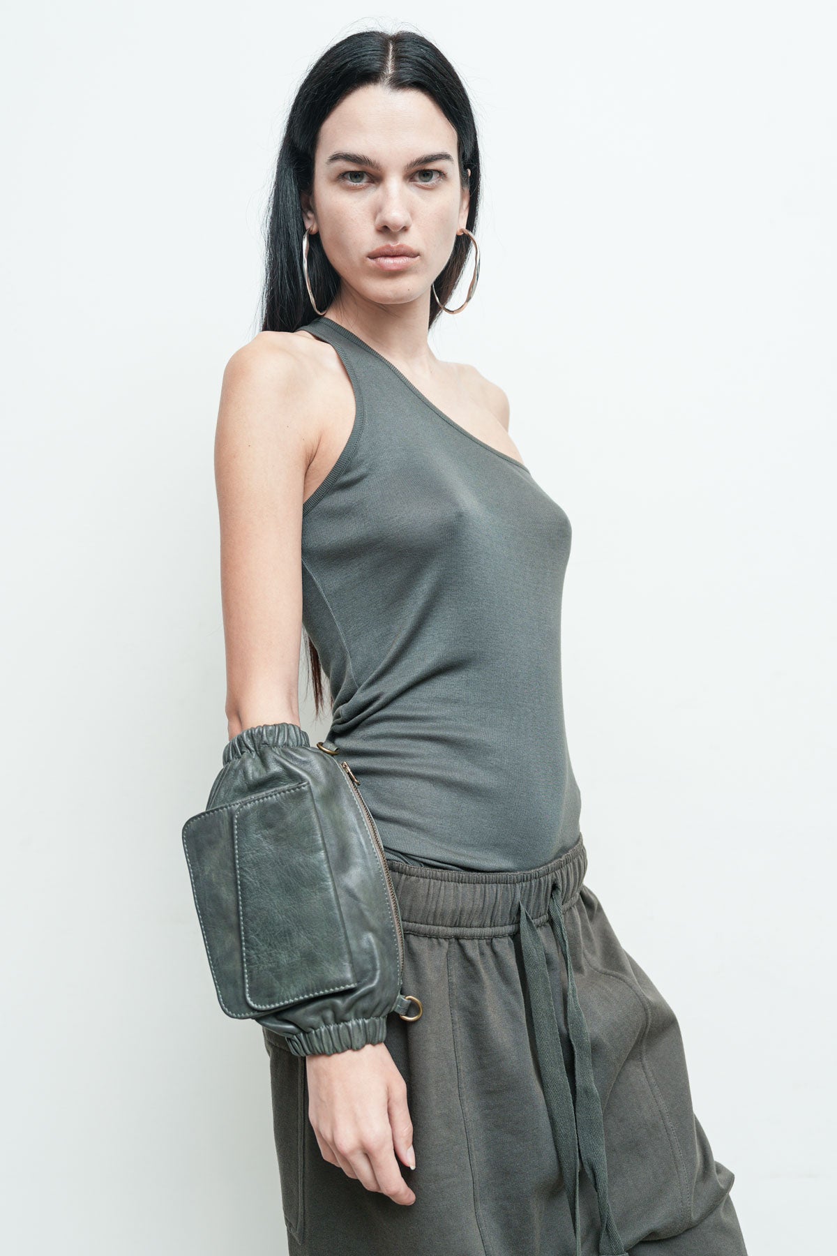 files/NicholasK-A-194A-LeifCuffPack-Moss-06.jpg