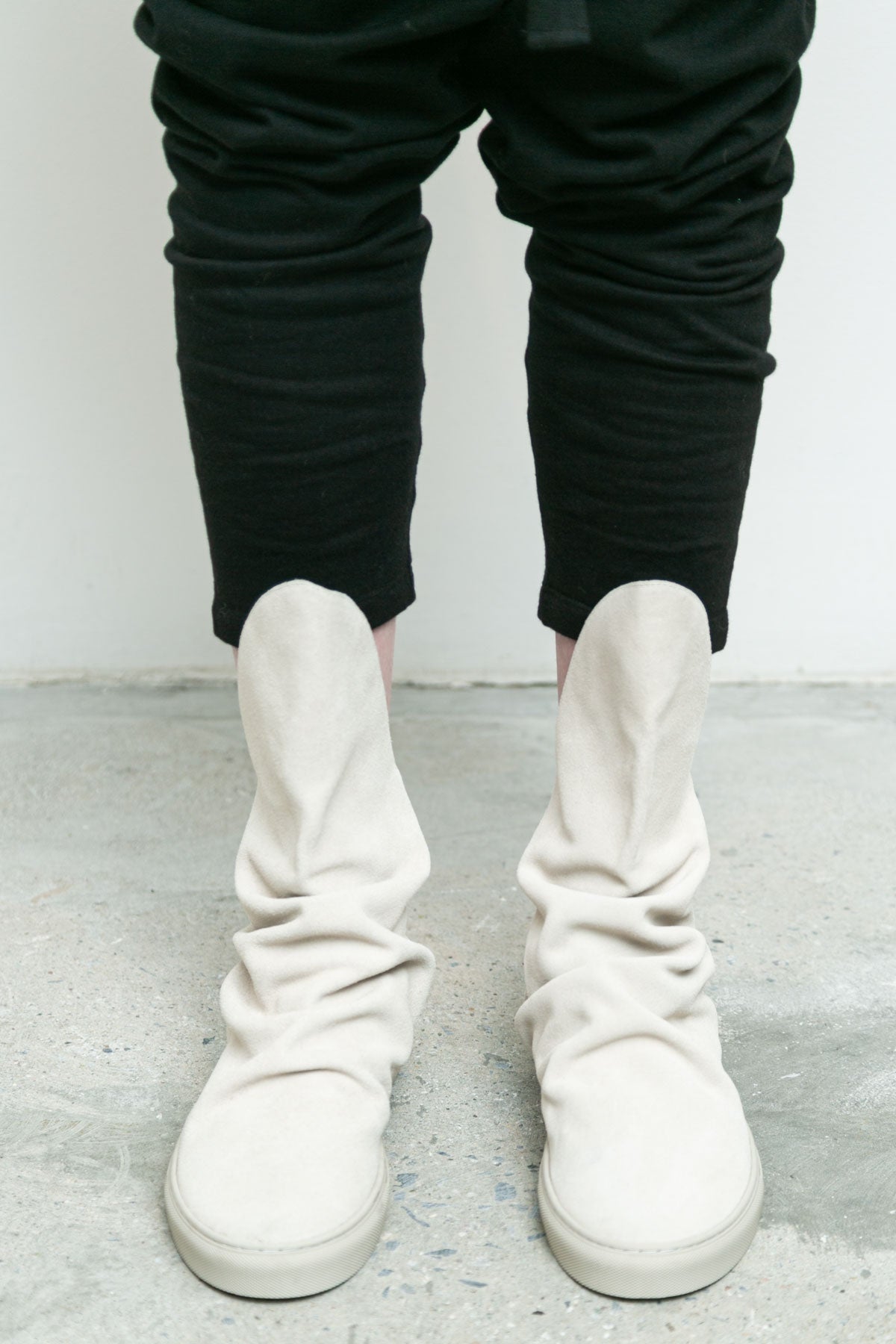 files/NicholasK-A-210B-VidalSneaker-OffWhite-A-210B-VidalSneaker-OffWhite-01.jpg