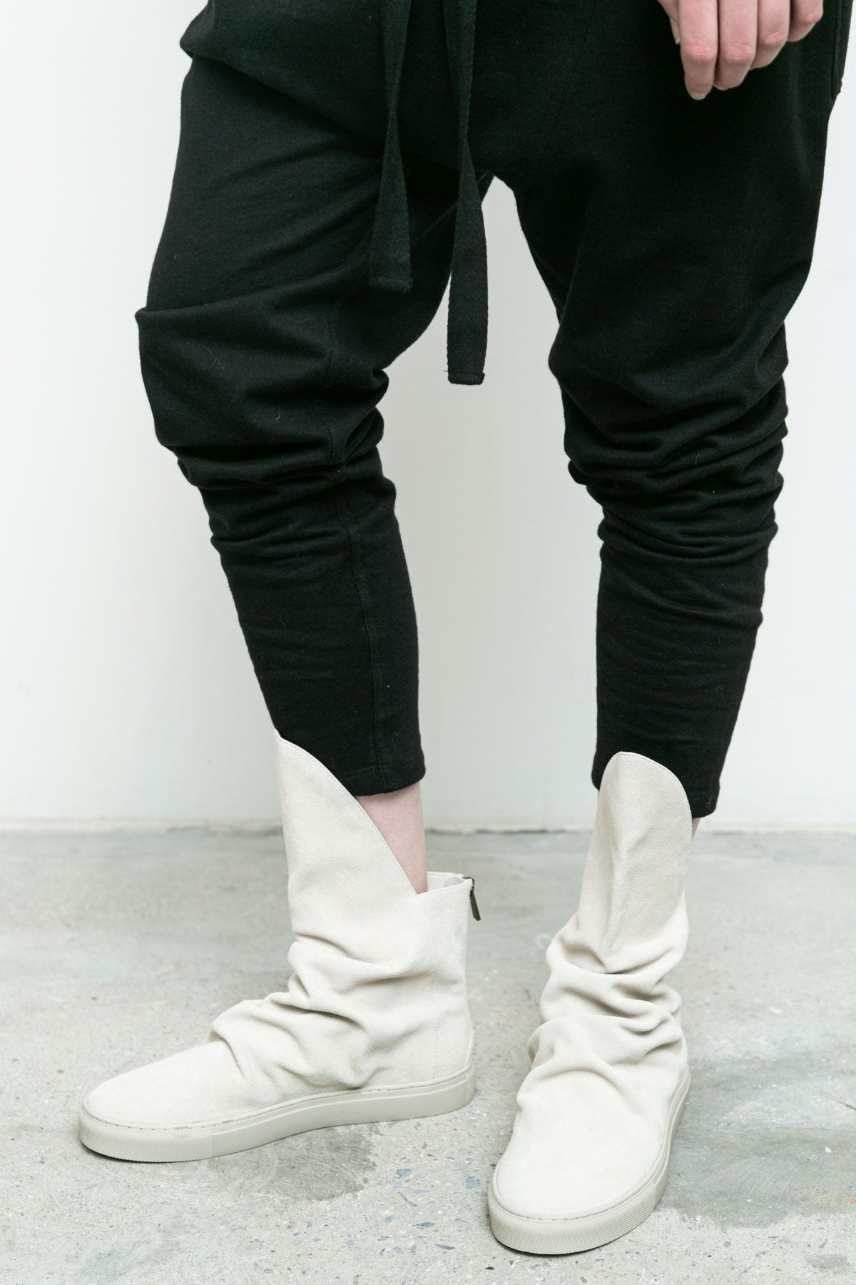 files/NicholasK-A-210B-VidalSneaker-OffWhite-A-210B-VidalSneaker-OffWhite-06.jpg