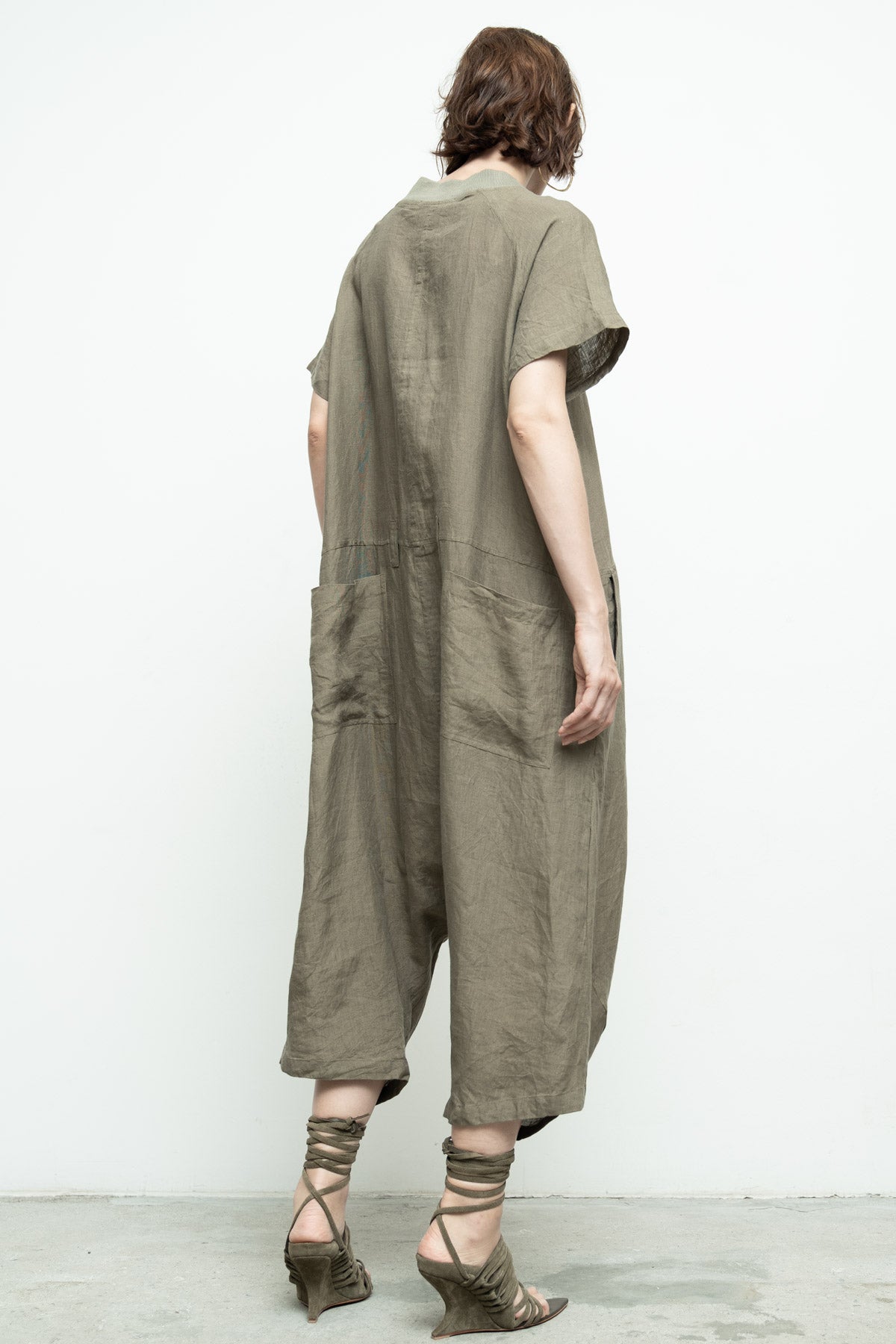 files/NicholasK-J-015-CasperJumpsuit-Dune-03.jpg