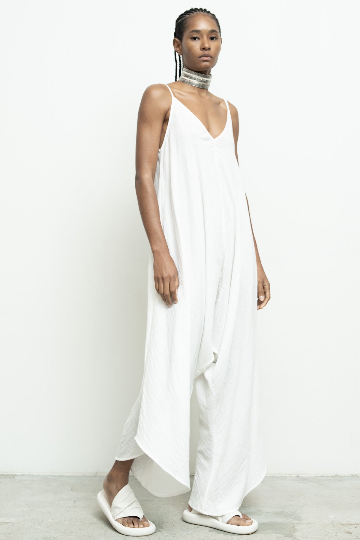 files/NicholasK-J-023-NicoJumpsuit-OffWhite-05.jpg
