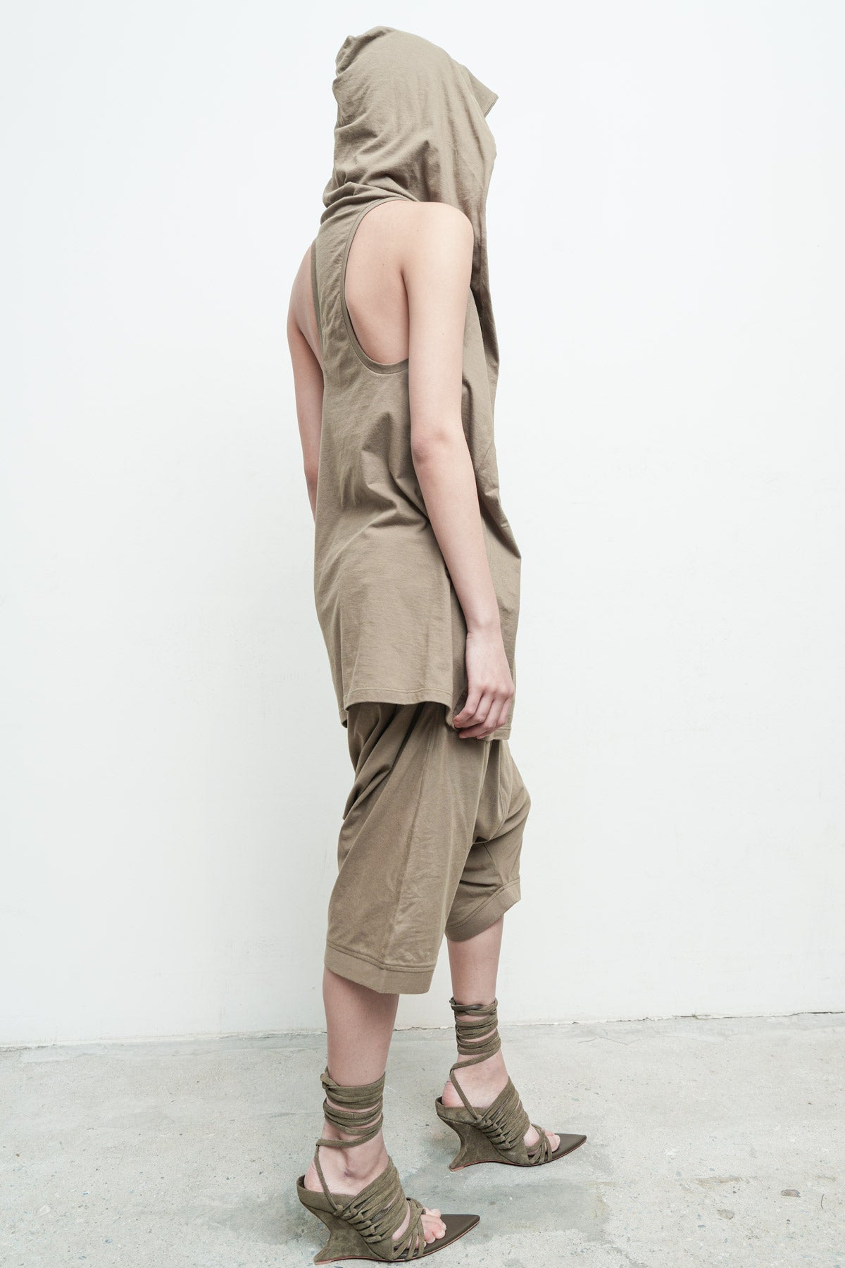 files/NicholasK-K-230-TheaTank-Dune-04.jpg