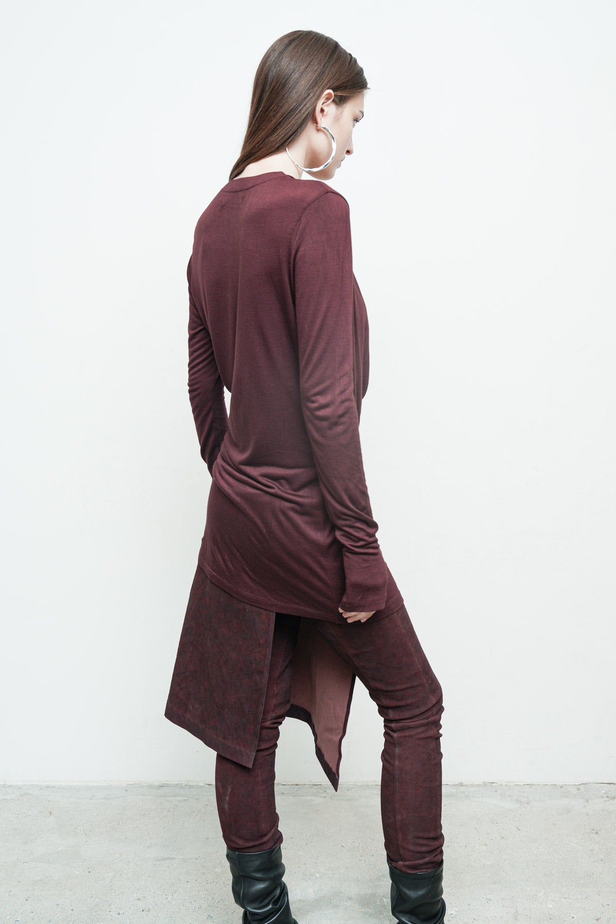 files/NicholasK-K-374-DiemT-Burgundy-04.jpg