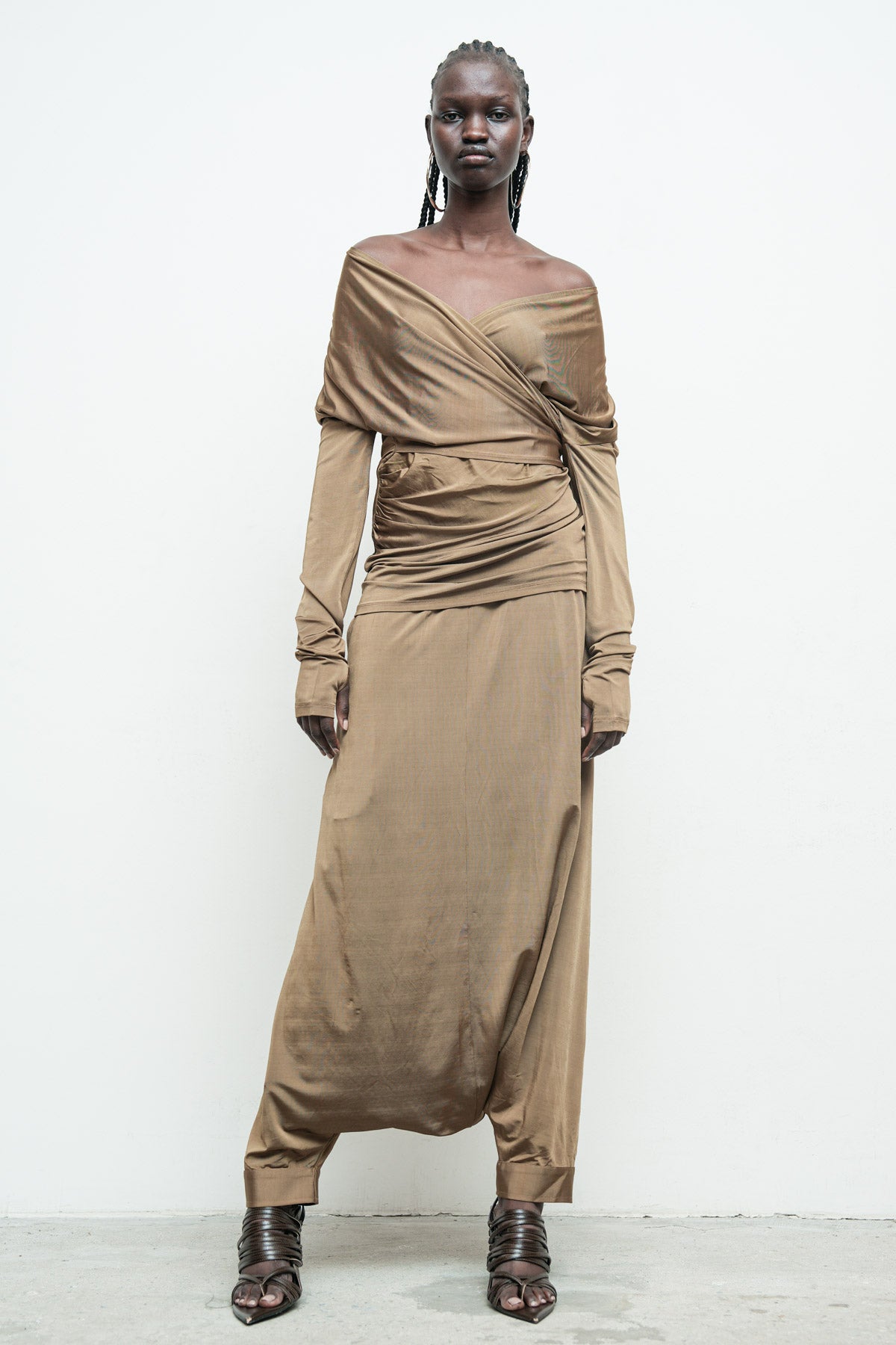 files/NicholasK-K-411-OpalTop-Bronze-P-306E-bahaSkant-Bronze-02.jpg