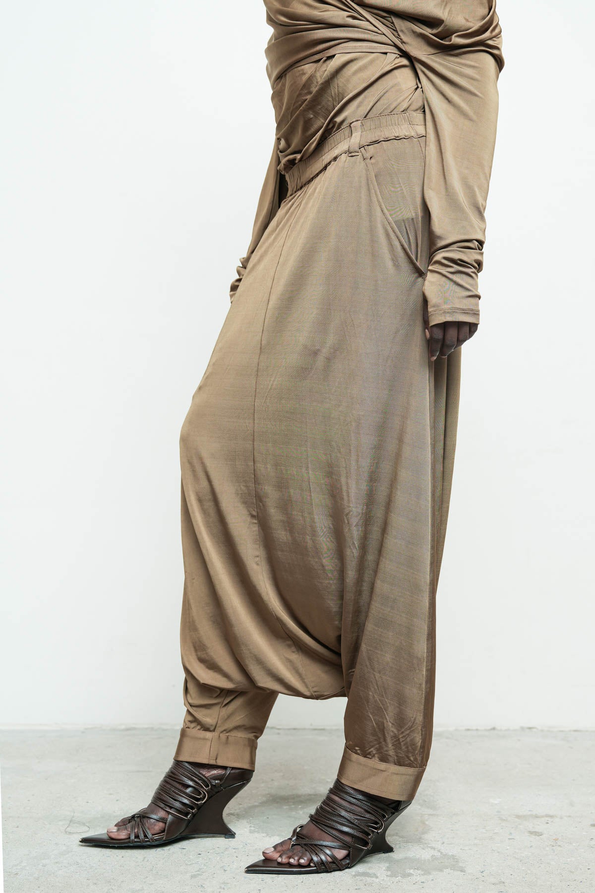 files/NicholasK-K-411-OpalTop-Bronze-P-306E-bahaSkant-Bronze-03a.jpg
