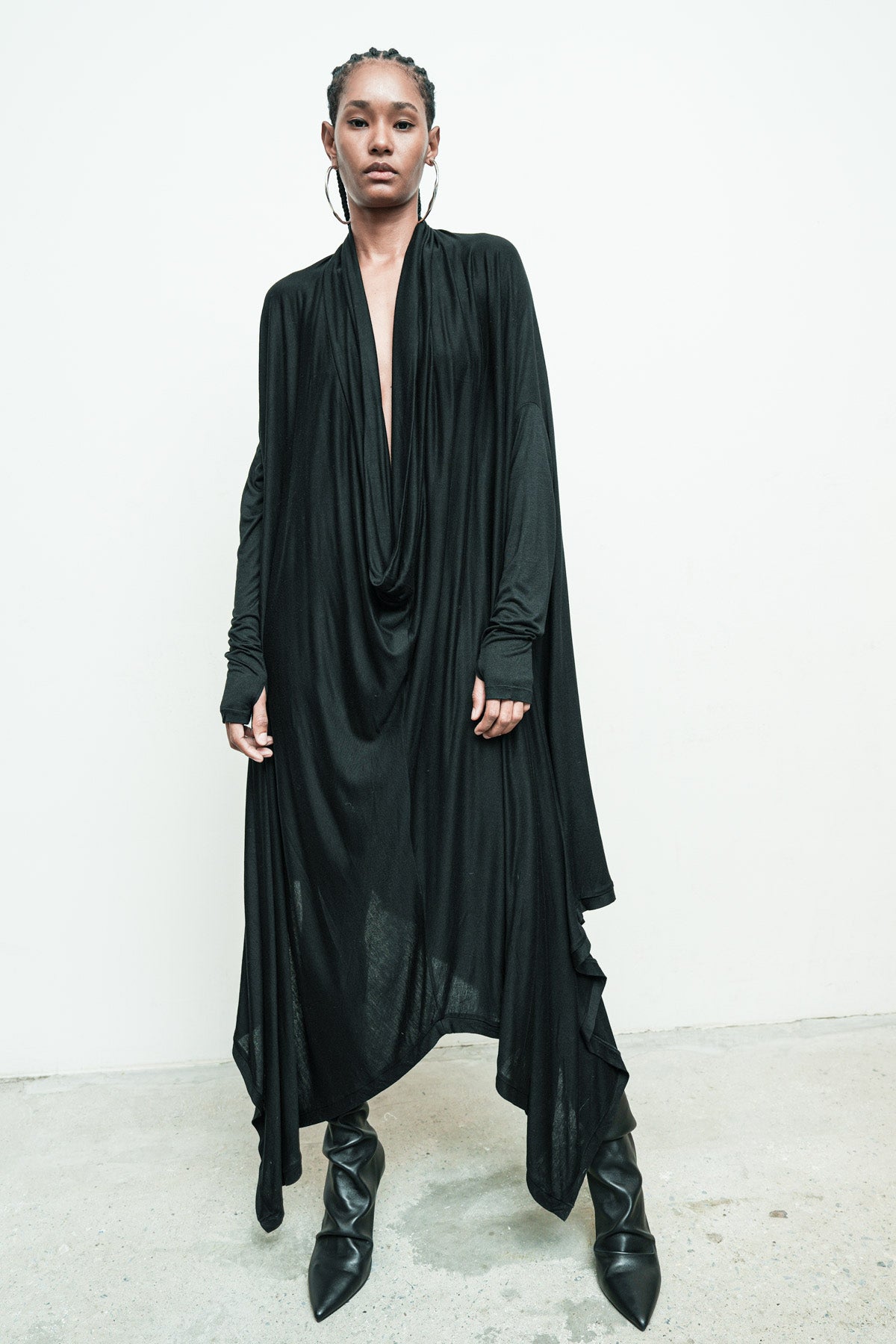 files/NicholasK-K-412-SeriusTDress-Black-04.jpg