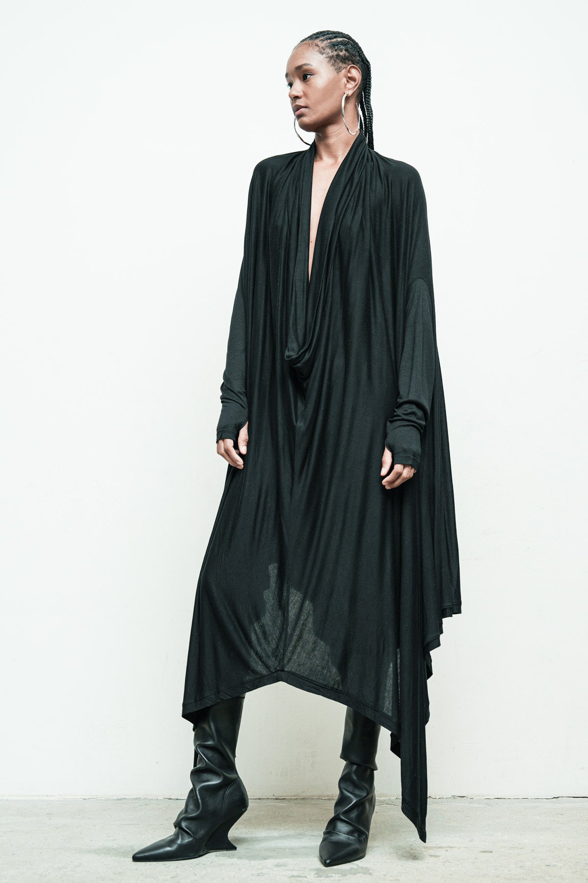 files/NicholasK-K-412-SeriusTDress-Black-08.jpg