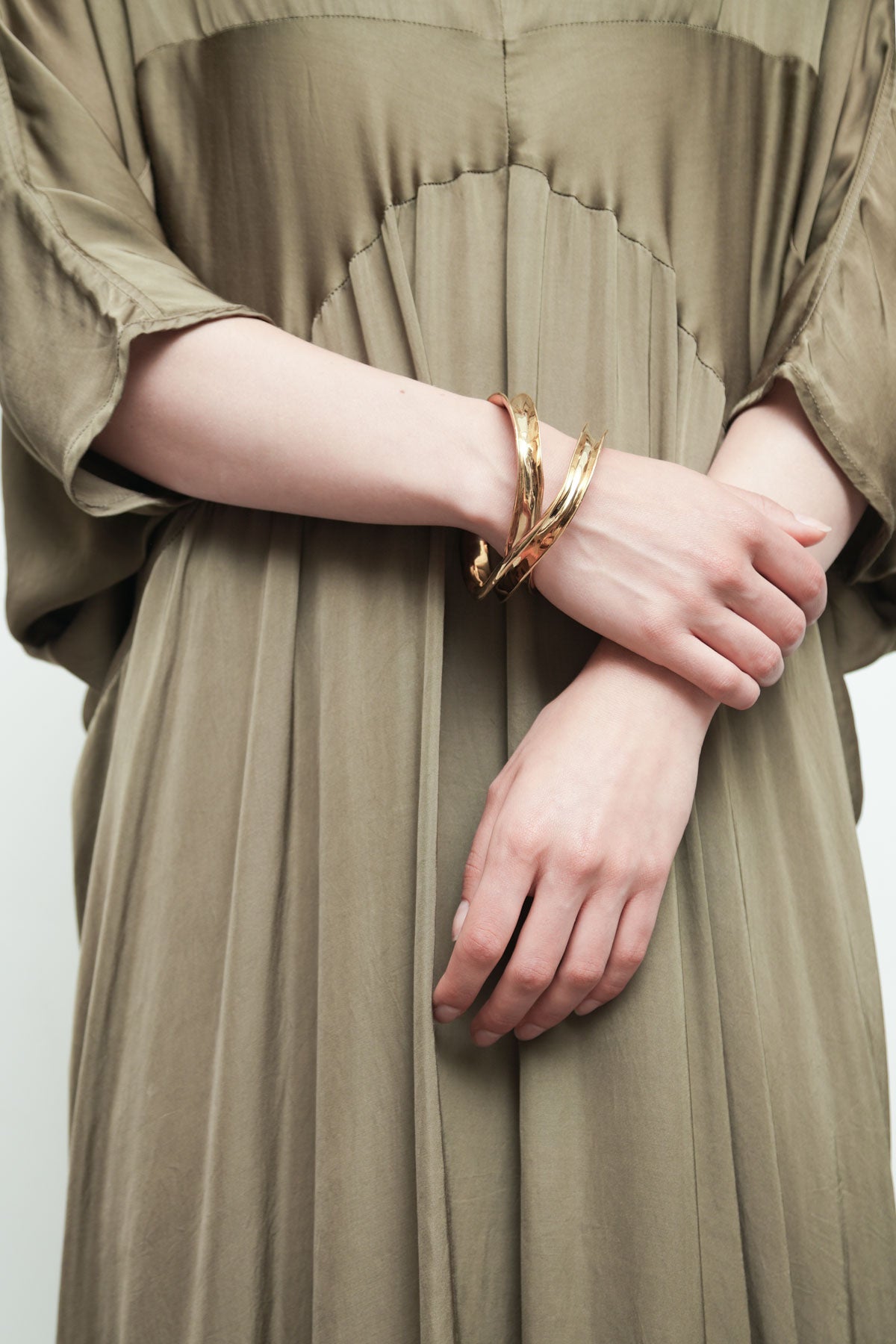 files/NicholasK-MaelstromBracelet_Brass-03.jpg