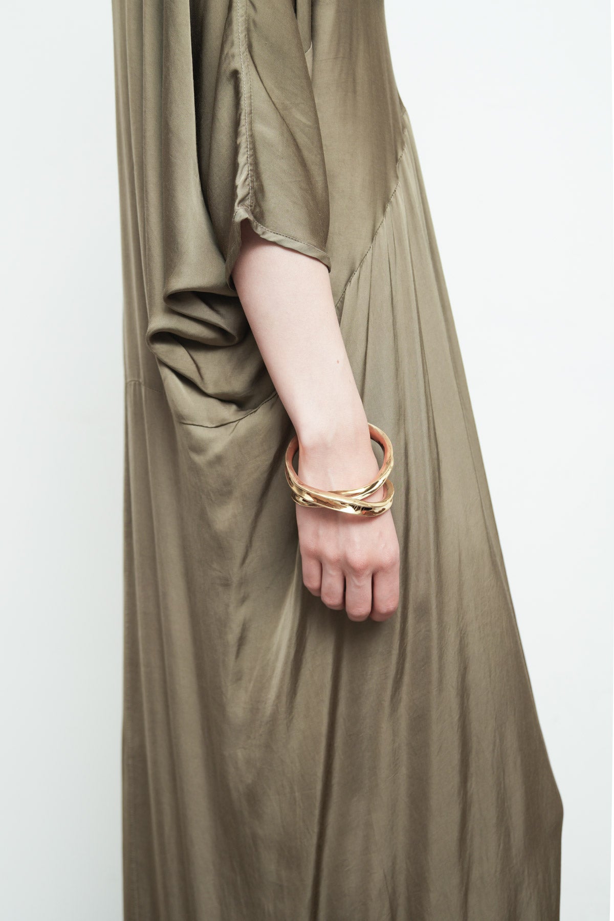 files/NicholasK-MaelstromBracelet_Brass-04.jpg