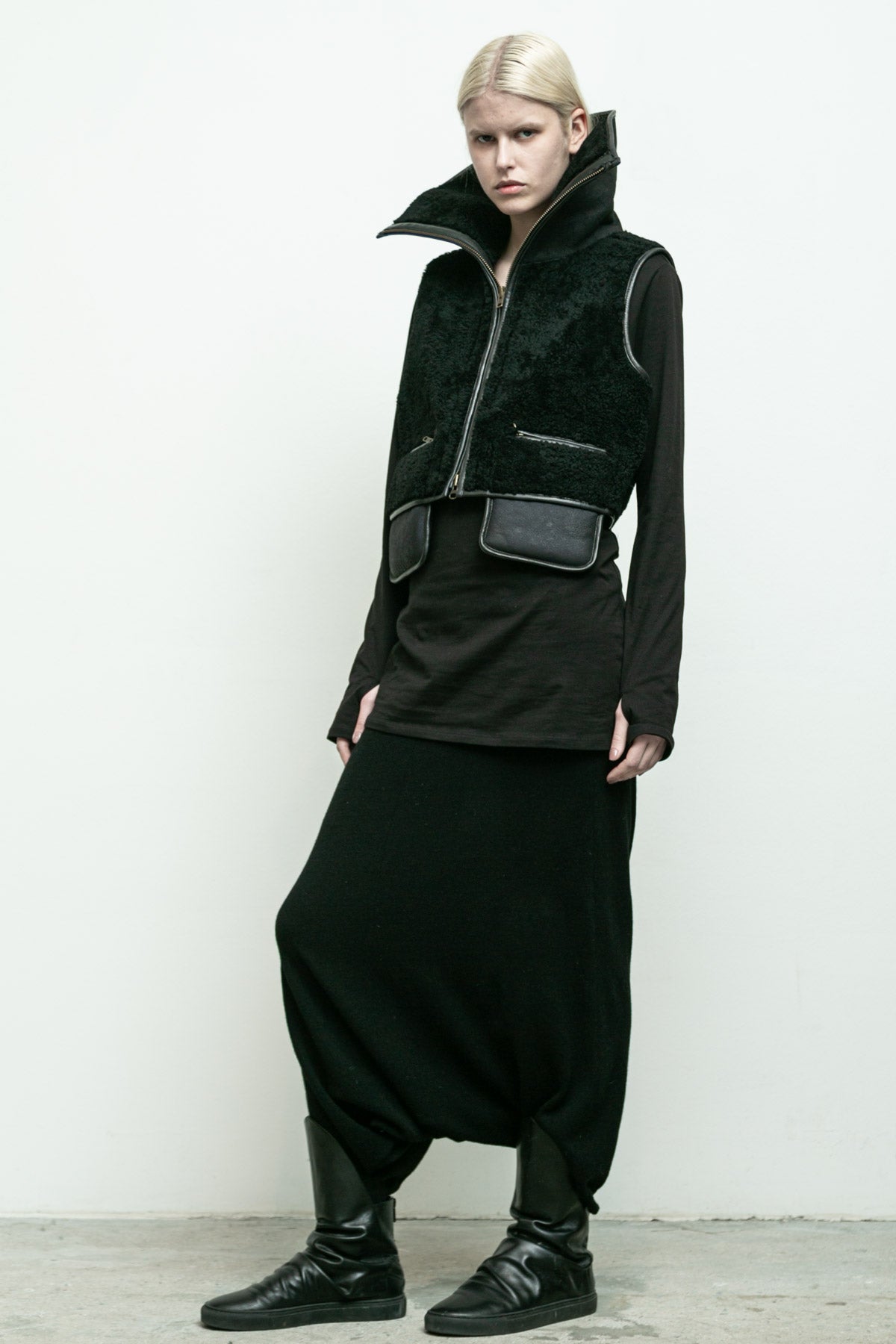 files/NicholasK-O-401-HimalayaCrop-Black-06.jpg
