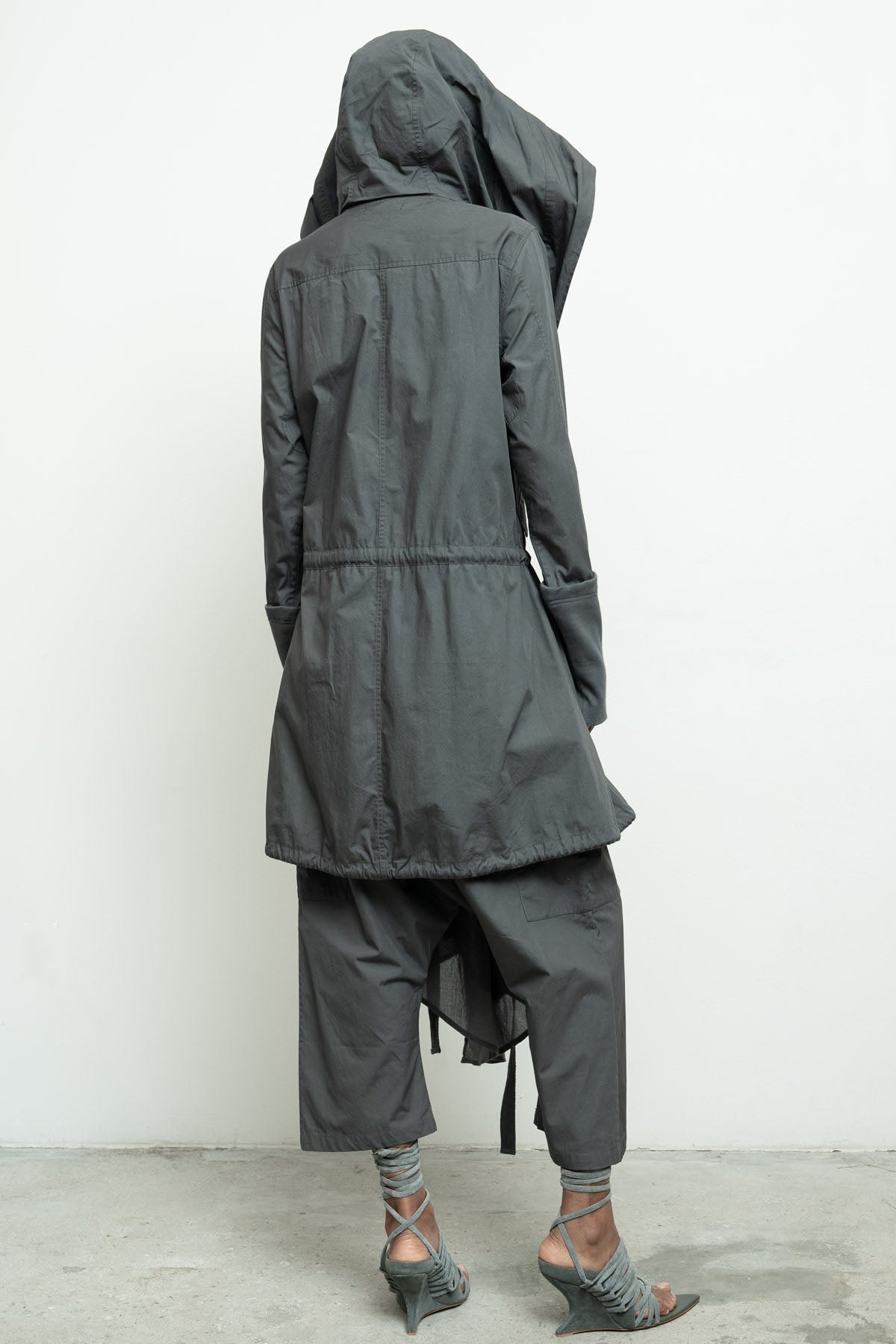 files/NicholasK-O-460-ElijahJacket-Slate-02.jpg