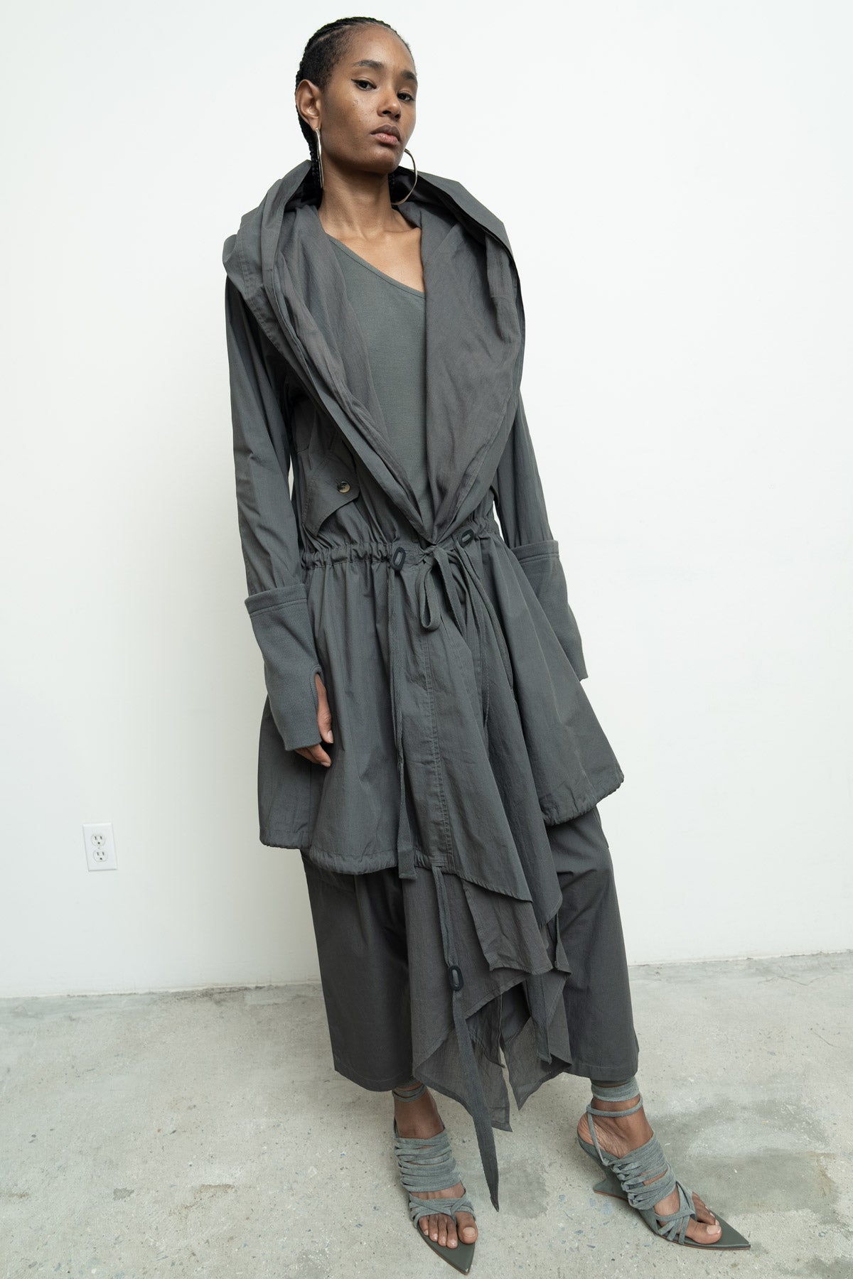 files/NicholasK-O-460-ElijahJacket-Slate-05.jpg