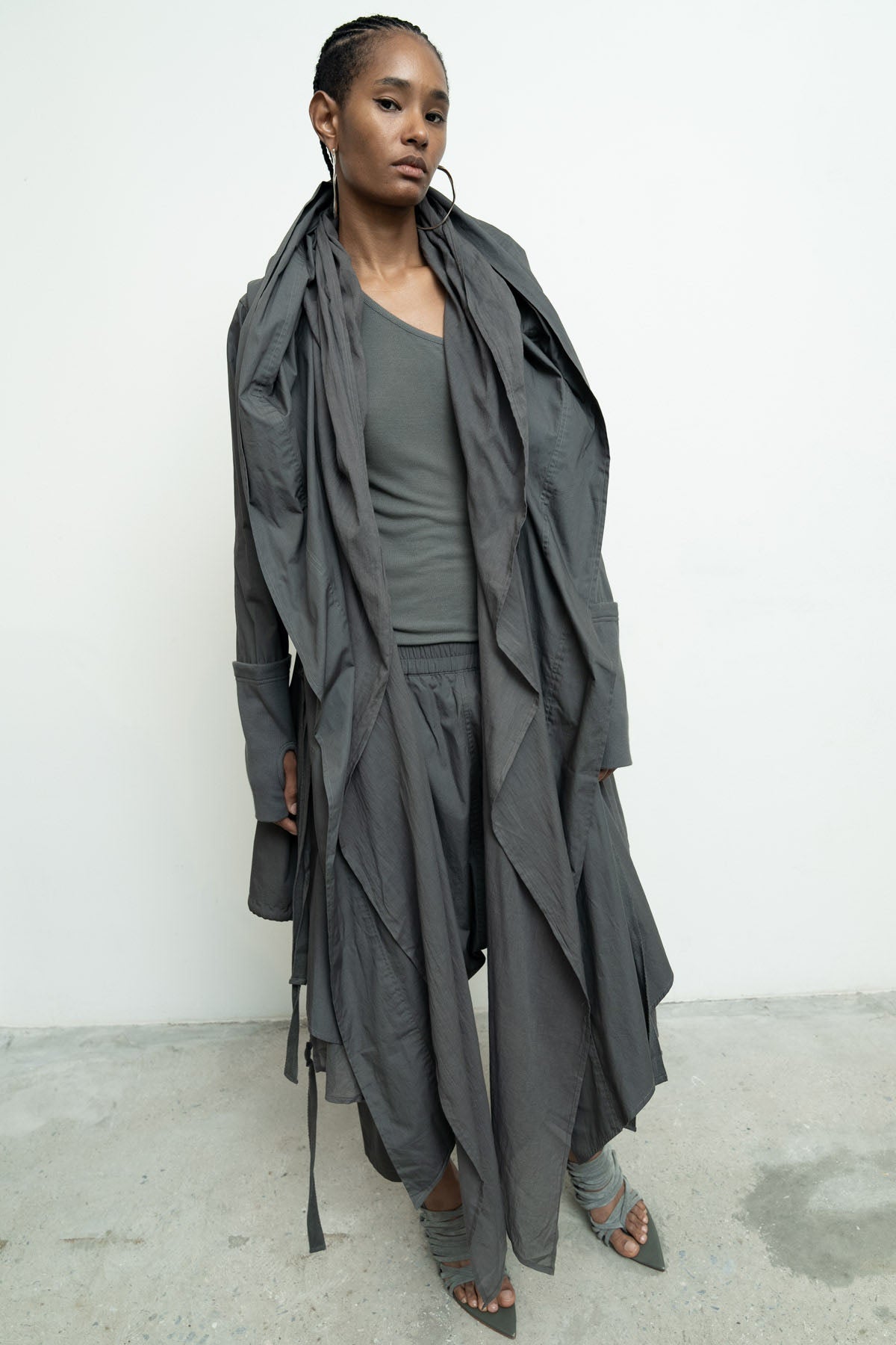 files/NicholasK-O-460-ElijahJacket-Slate-07.jpg