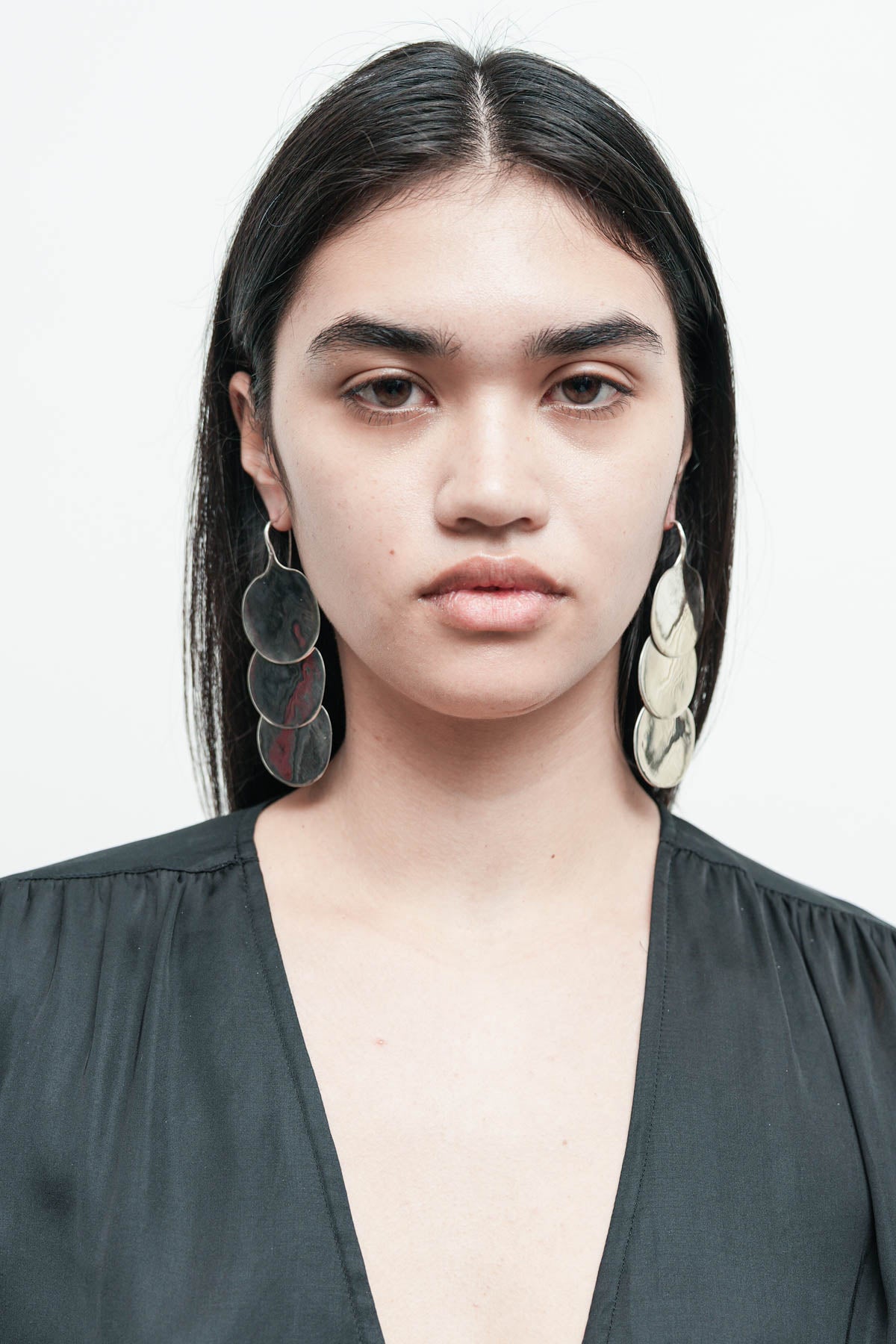 files/NicholasK-OkhotEarrings-Silver-02.jpg