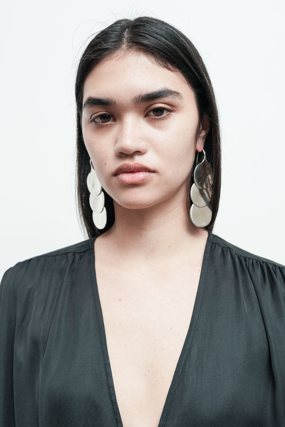 files/NicholasK-OkhotEarrings-Silver-03.jpg