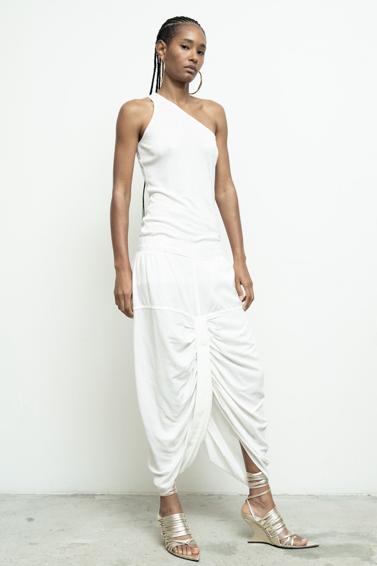 files/NicholasK-P-272D-OttomanPants-OffWhite-02.jpg