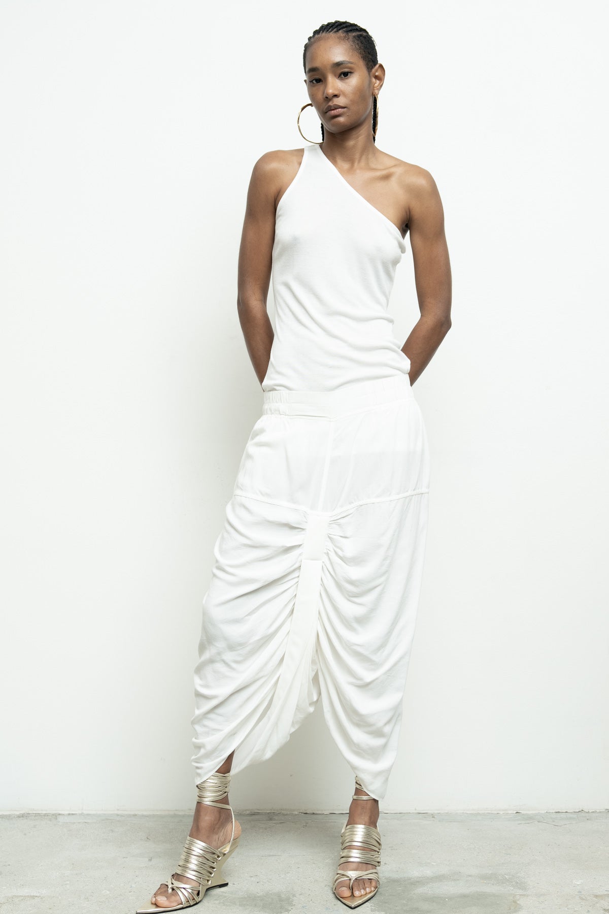 files/NicholasK-P-272D-OttomanPants-OffWhite-03.jpg