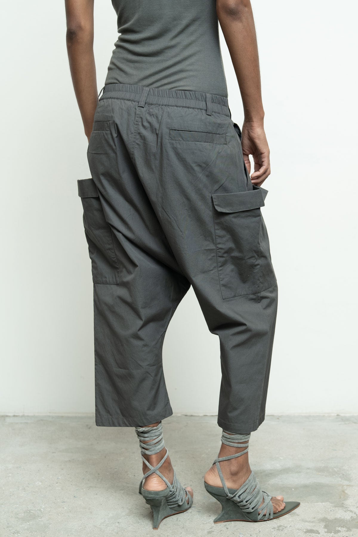 files/NicholasK-P-309B-MalibuPant-Slate-05.jpg