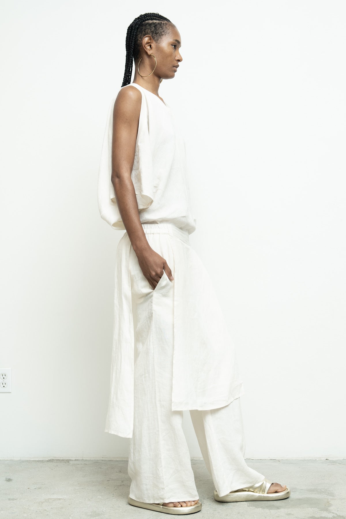files/NicholasK-P-333-ZeniaPant-OffWhite-0003.jpg
