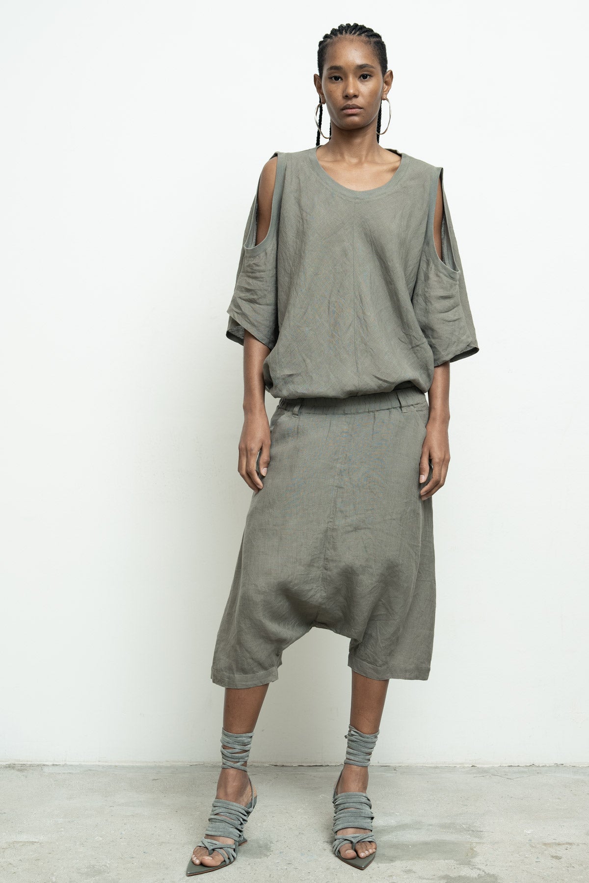 files/NicholasK-P-338A-MillaShort-Slate-02.jpg