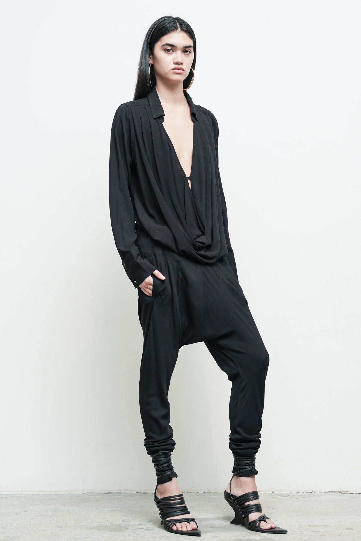 files/NicholasK-S-273B-DrapeShirt-Black-P-088B-DraperPant-Black-02.jpg