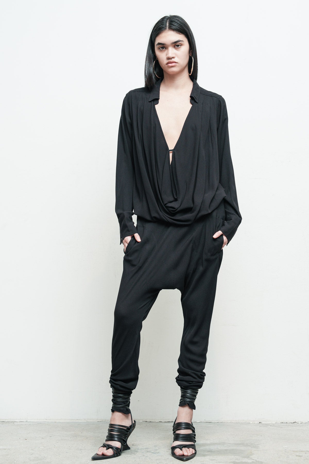 files/NicholasK-S-273B-DrapeShirt-Black-P-088B-DraperPant-Black-05.jpg