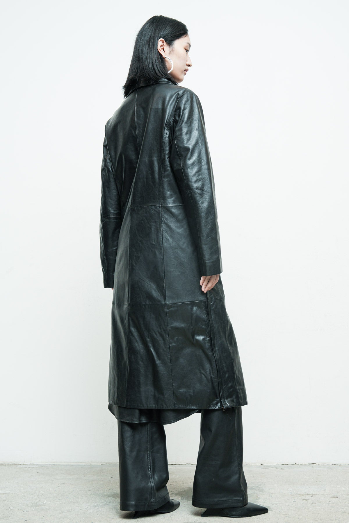 files/NicholasK-S-343B-FreyjaShirt-Black-O-398B-StrykerTrench-Black-05.jpg