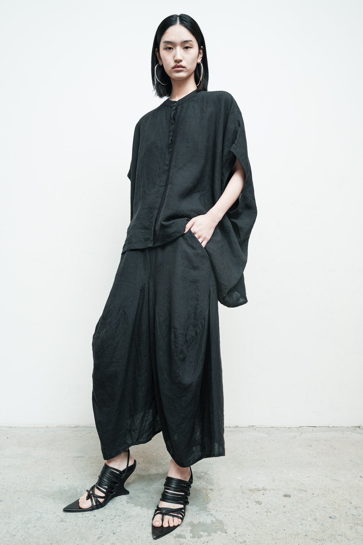 files/NicholasK-S-348-BoraShirt-Black-05.jpg