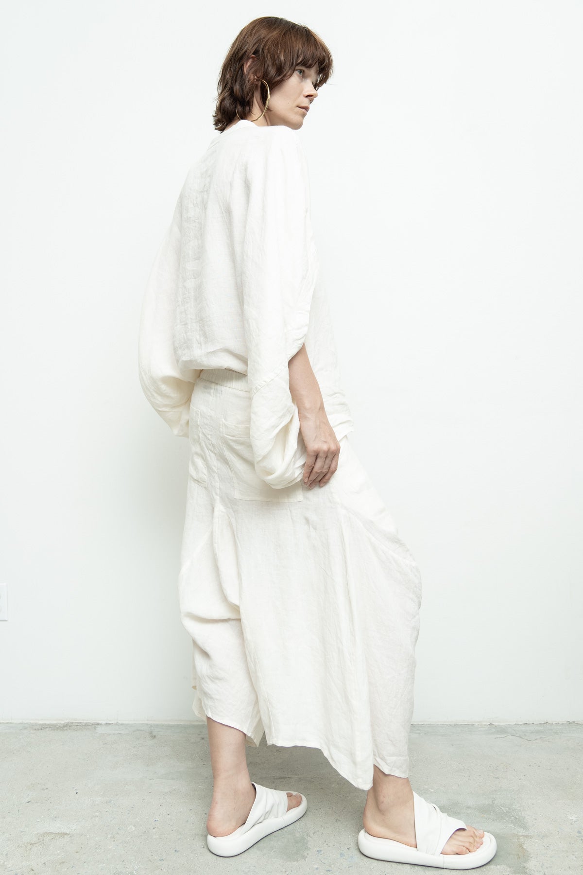 files/NicholasK-S-348-BoraShirt-OffWhite-P-330-BoraPant-OffWhite-O-438A-KilmerJacket-OffWhite-03.jpg