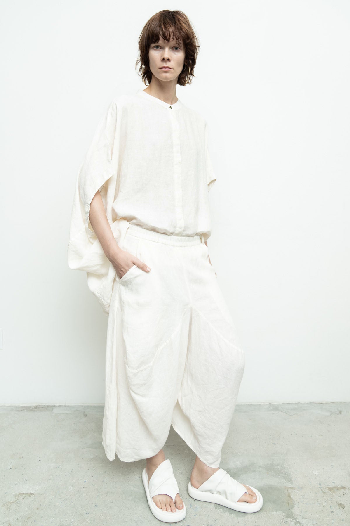 files/NicholasK-S-348-BoraShirt-OffWhite-P-330-BoraPant-OffWhite-O-438A-KilmerJacket-OffWhite-05.jpg