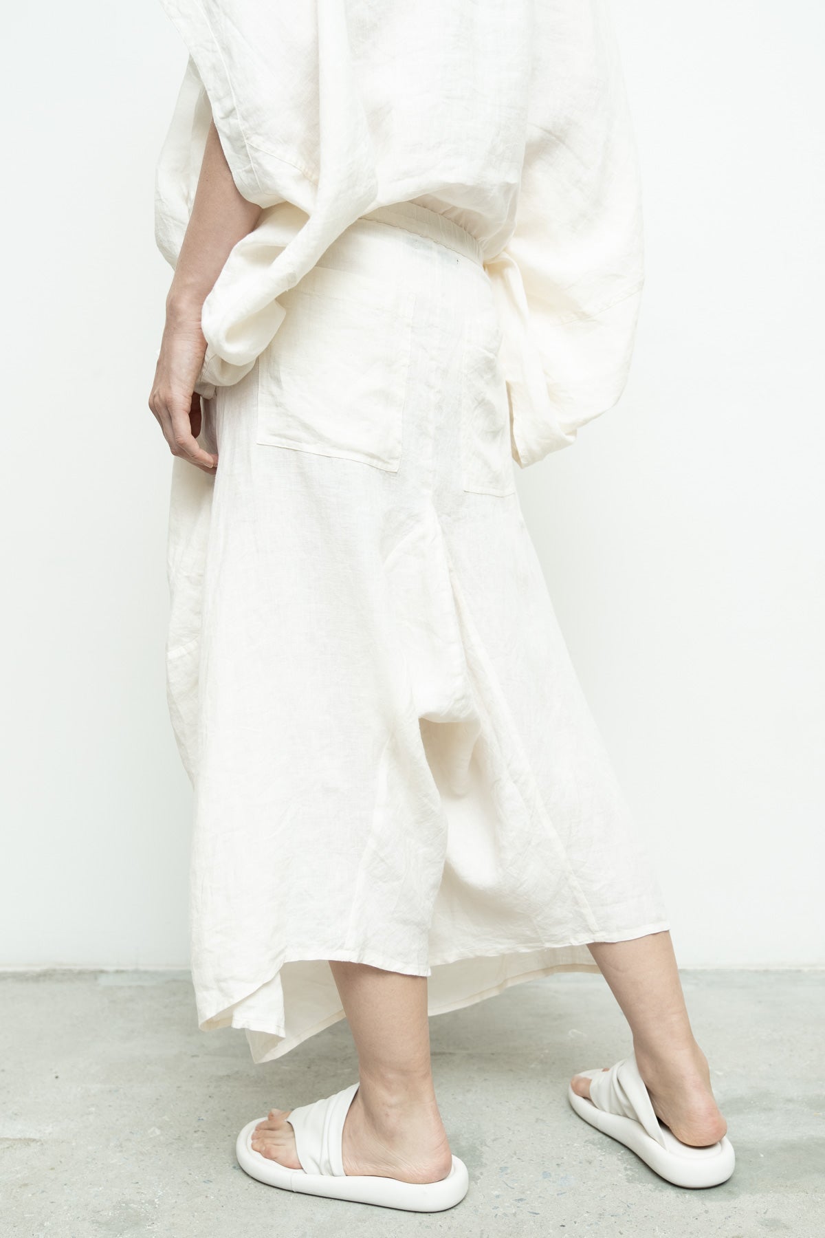 files/NicholasK-S-348-BoraShirt-OffWhite-P-330-BoraPant-OffWhite-O-438A-KilmerJacket-OffWhite-07.jpg