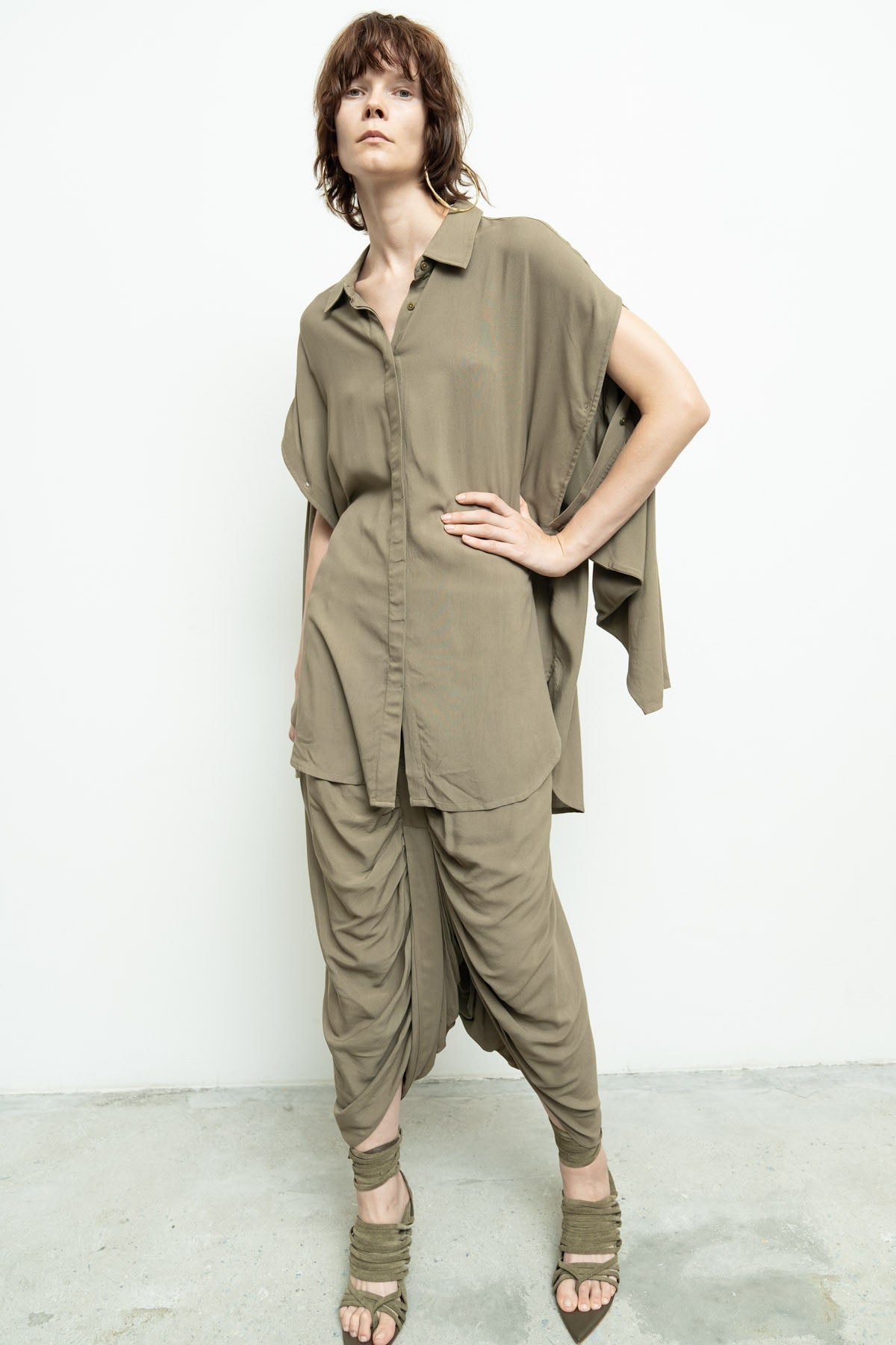 files/NicholasK-S-350-KillanShirt-Dune-06.jpg