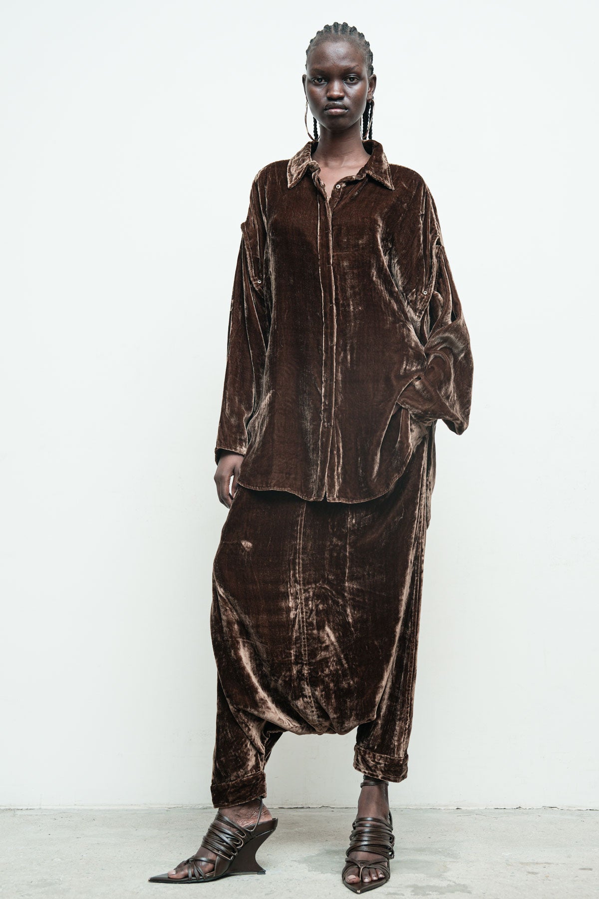 files/NicholasK-S-350B-KillanShirt-Bronze-05.jpg