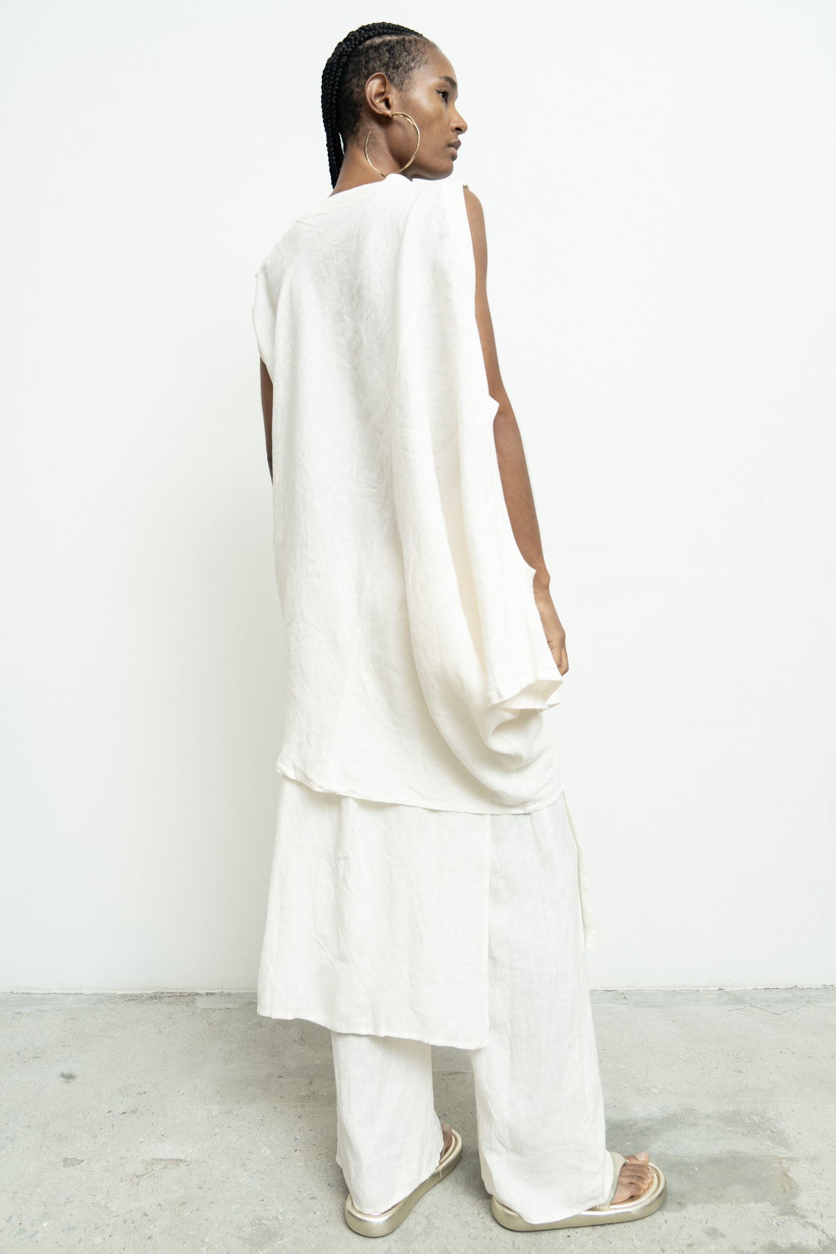 files/NicholasK-S-355-ShiftShirt-OffWhite-05.jpg