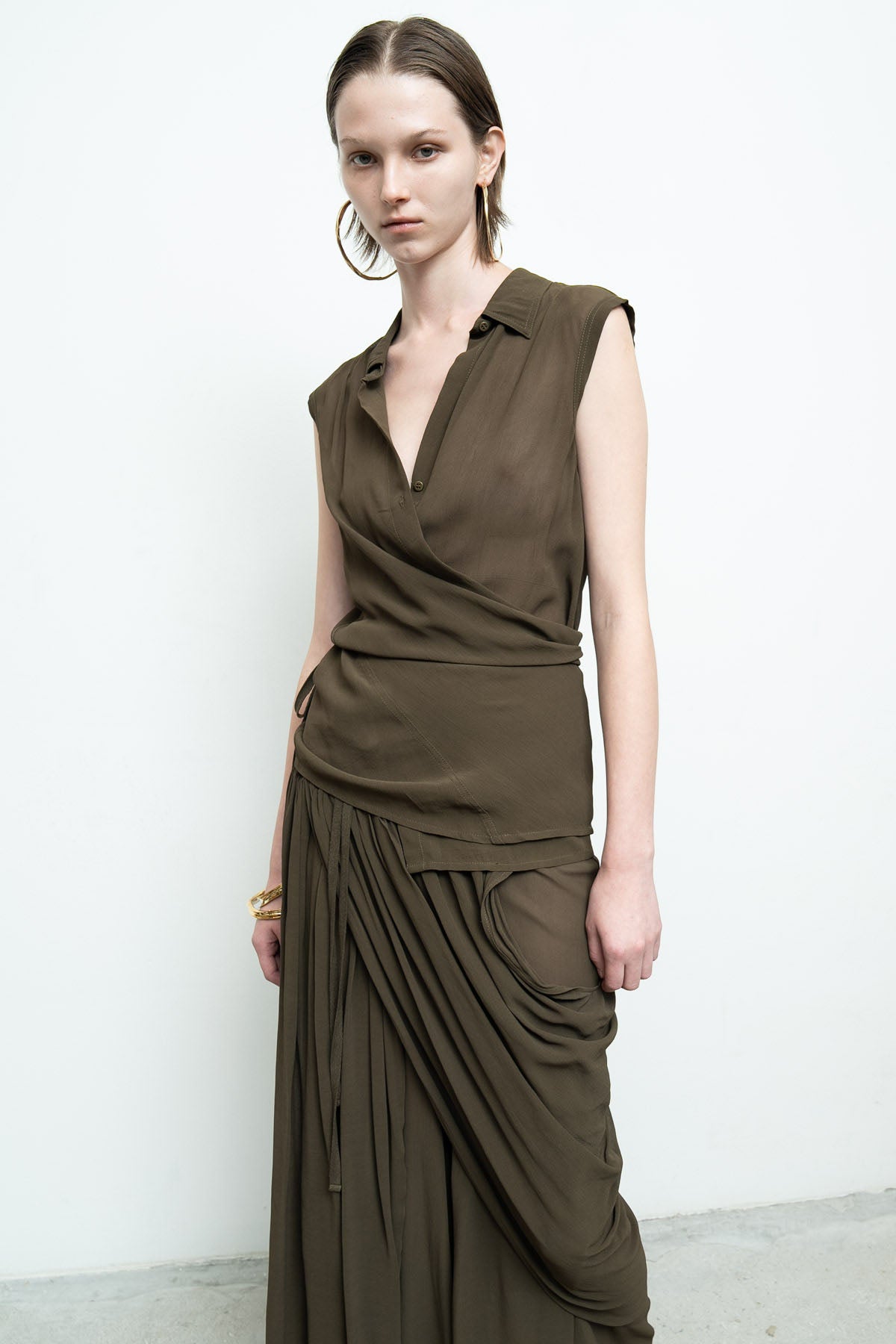 files/NicholasK-S-356-SleevelessRouxShirt-Fern-02.jpg