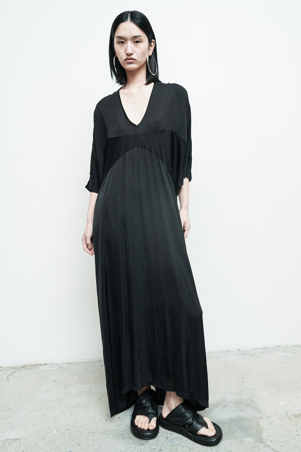 files/NicholasK-SD-475D-TristanDress-Black-03.jpg