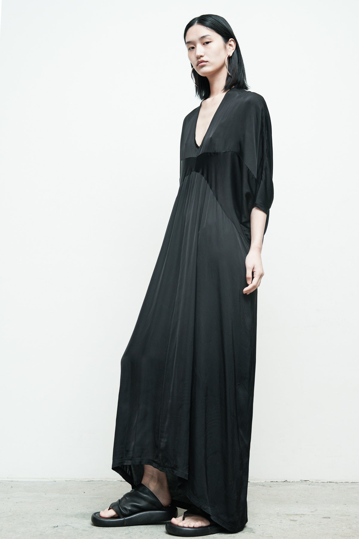 files/NicholasK-SD-475D-TristanDress-Black-04.jpg