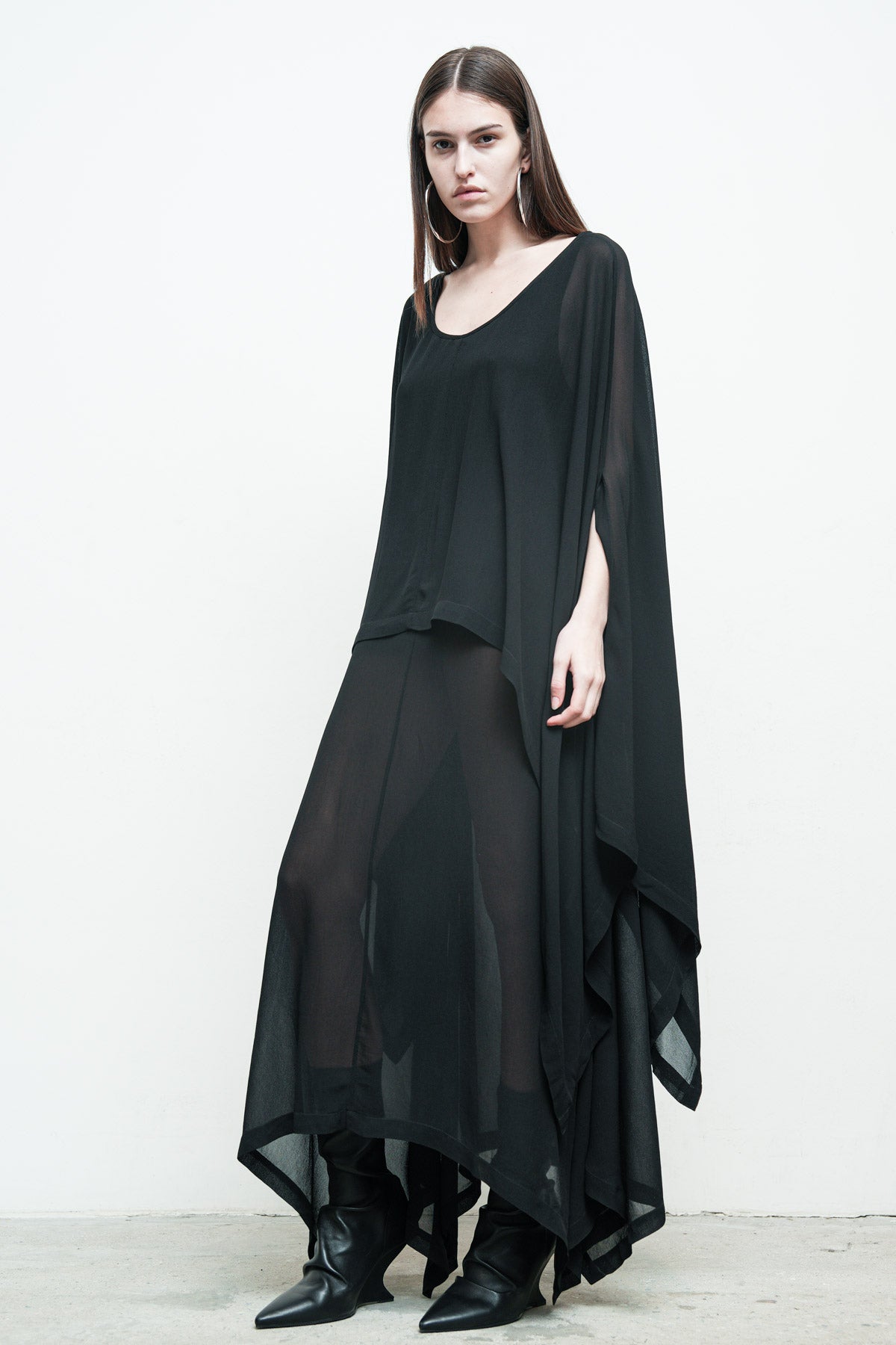 files/NicholasK-SD-570B-ErisDress-Black-01.jpg