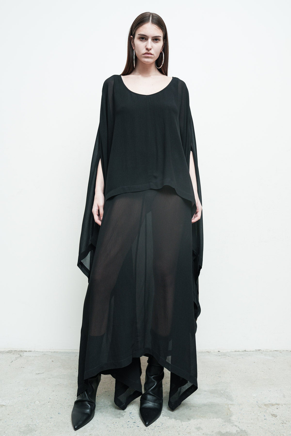 files/NicholasK-SD-570B-ErisDress-Black-02.jpg
