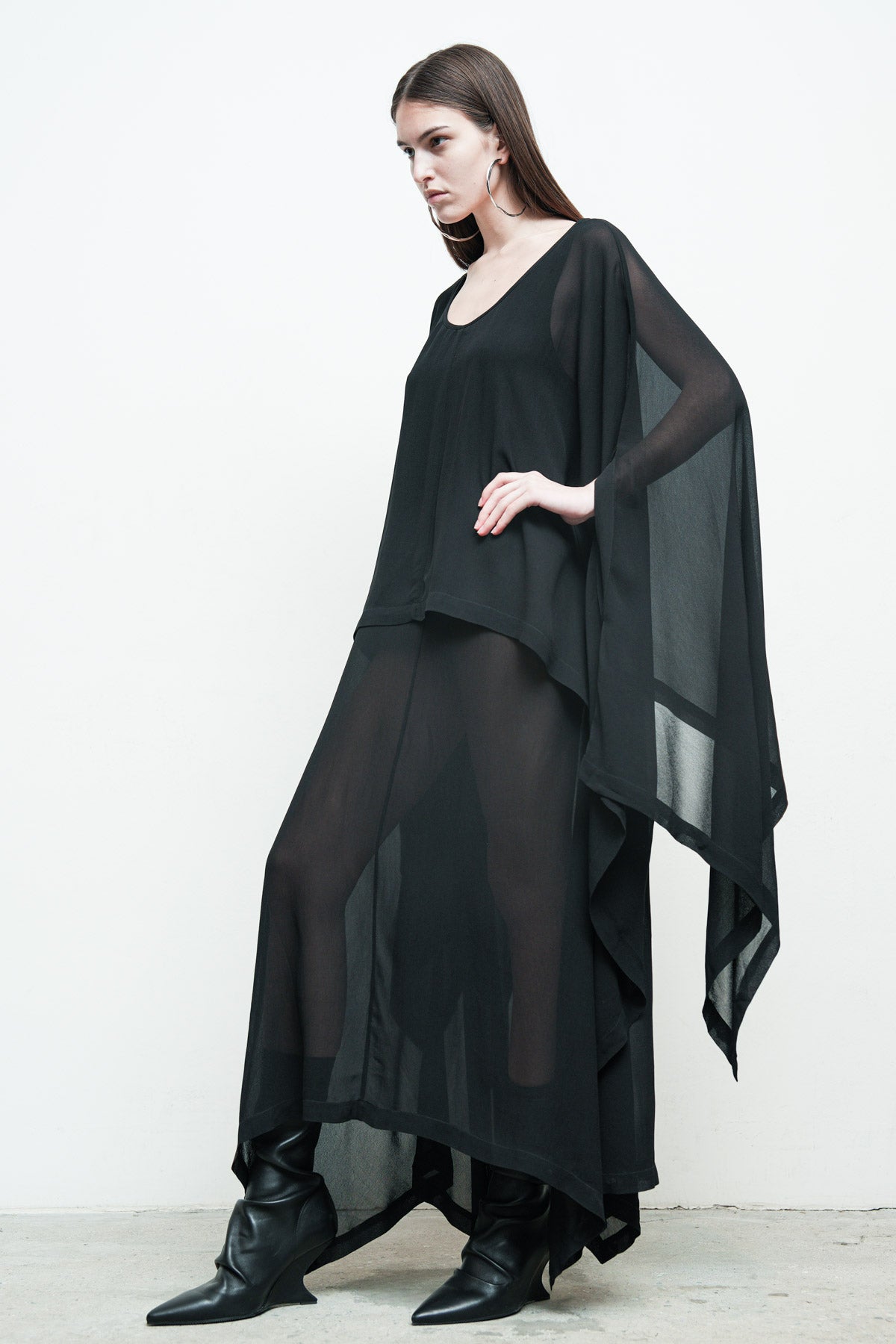 files/NicholasK-SD-570B-ErisDress-Black-05.jpg
