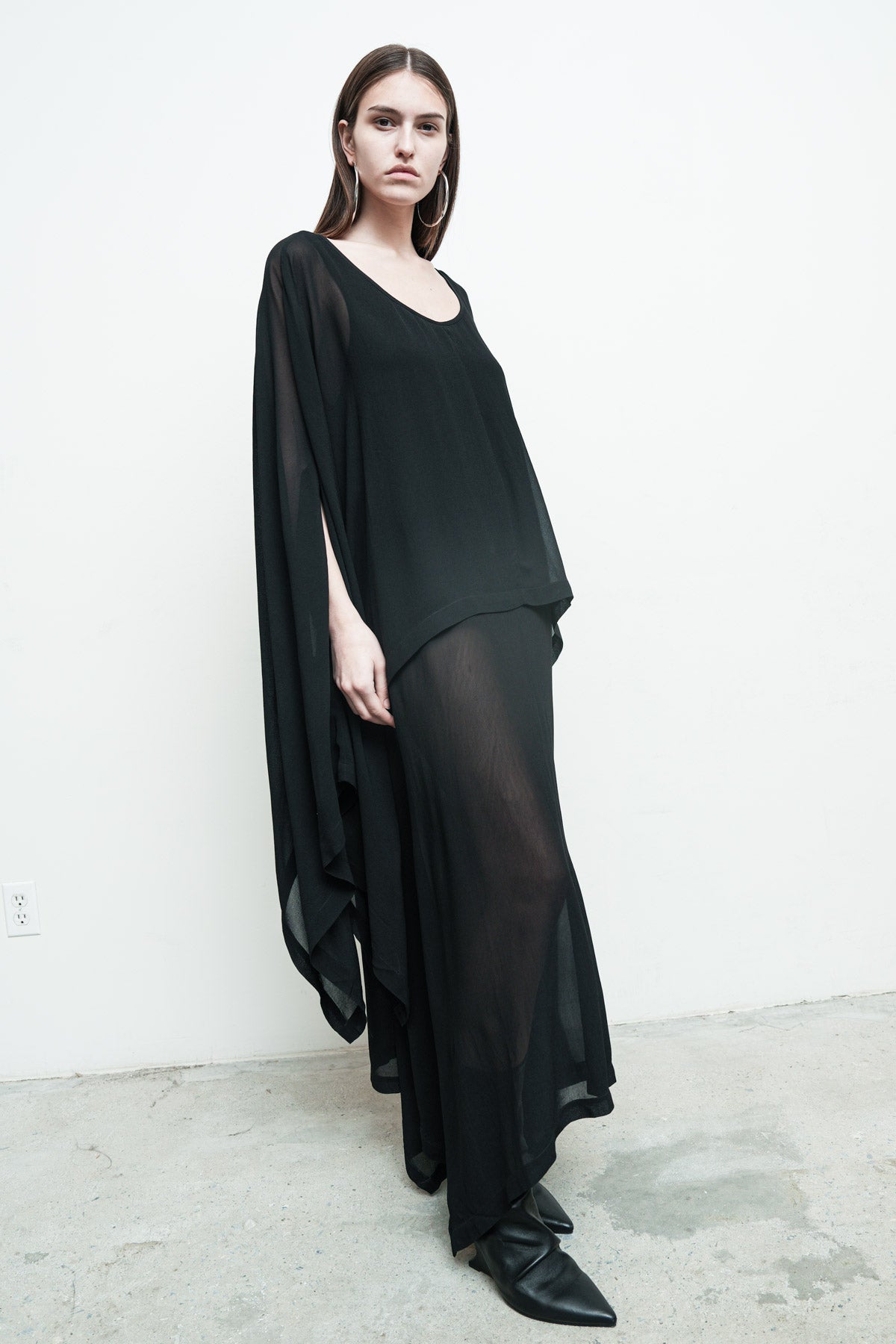 files/NicholasK-SD-570B-ErisDress-Black-06.jpg