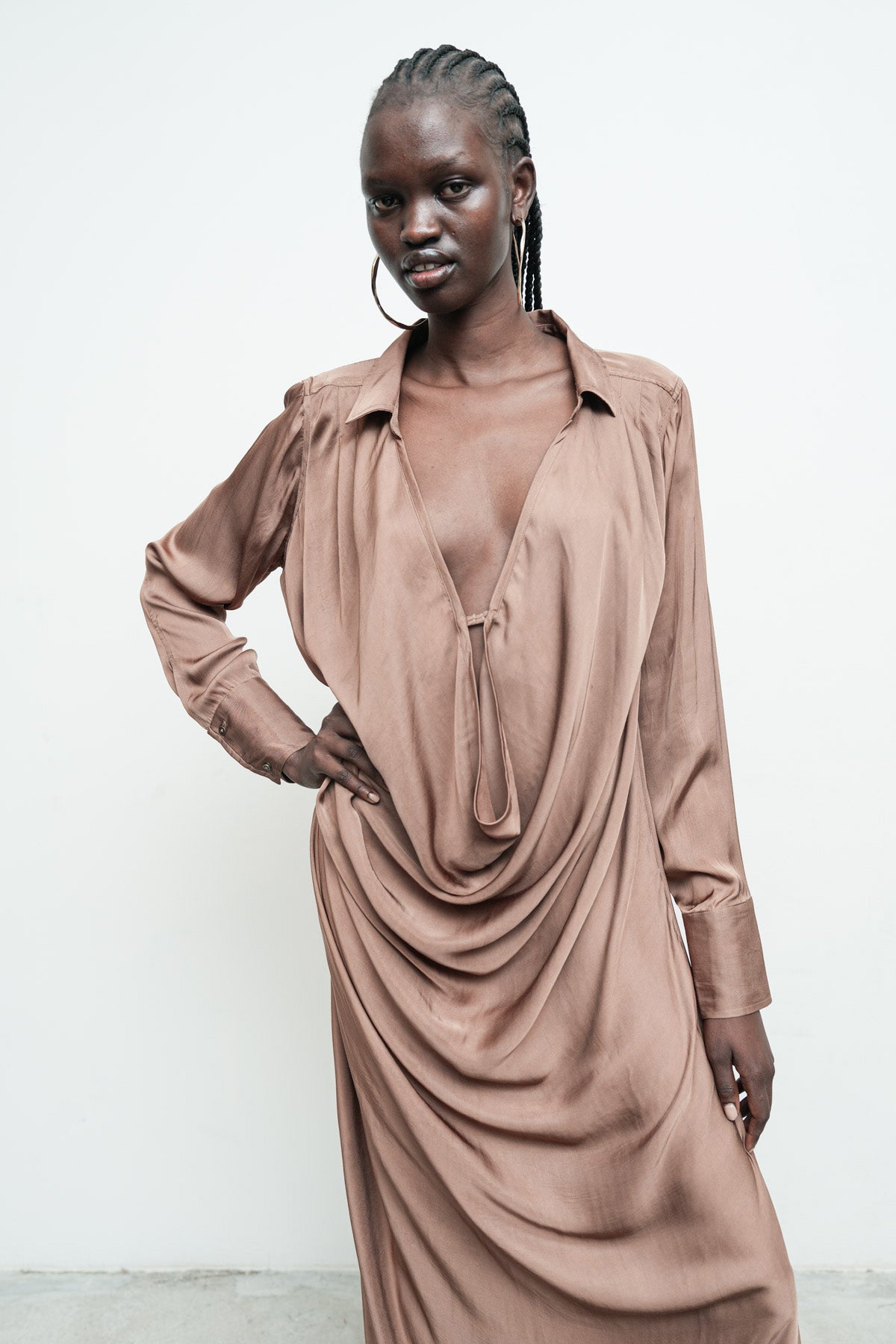 files/NicholasK-SD-647-DestaDress-Champagne-08.jpg