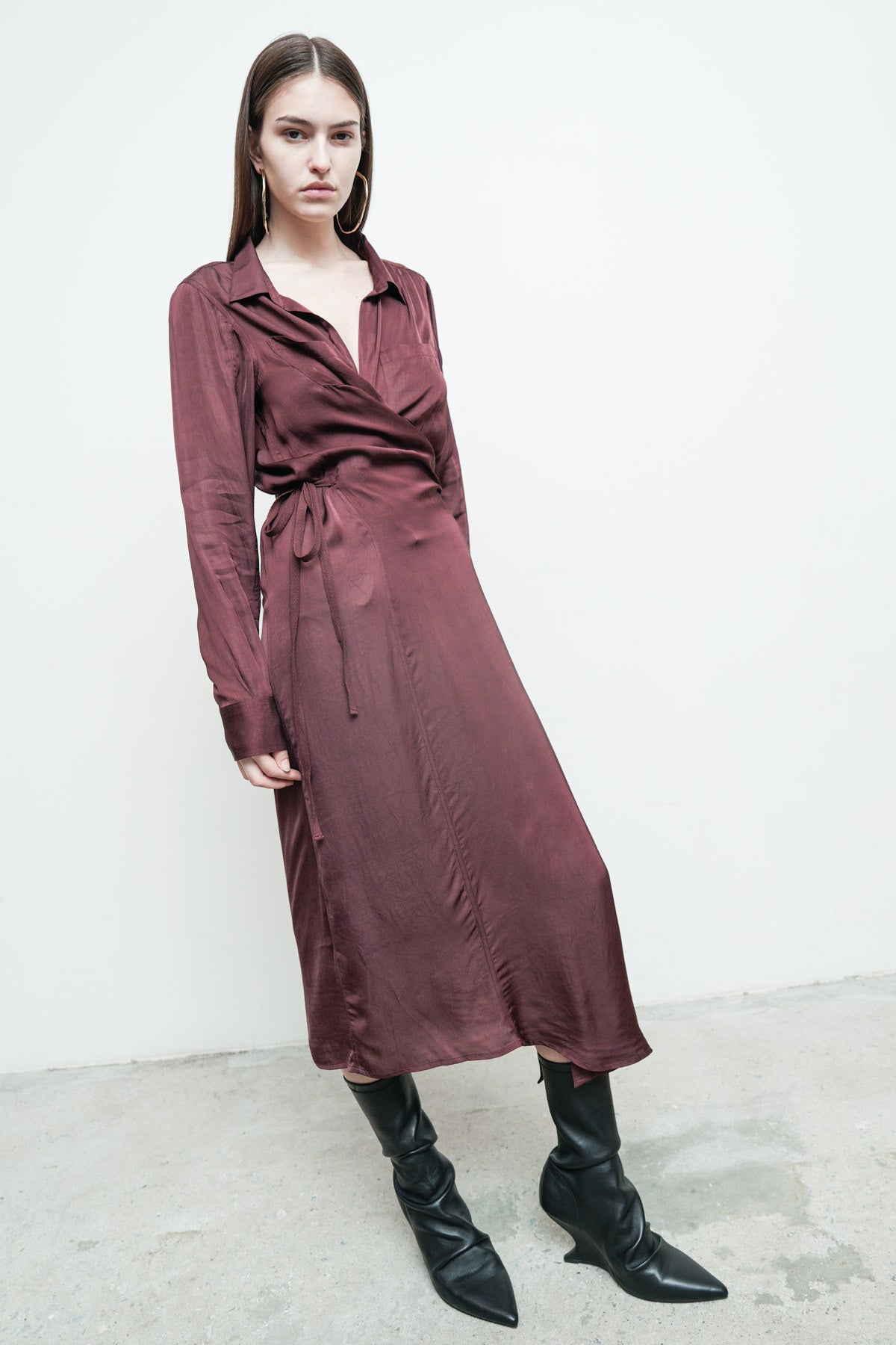 files/NicholasK-SD-648A-VeddaDress-Burgundy-02.jpg