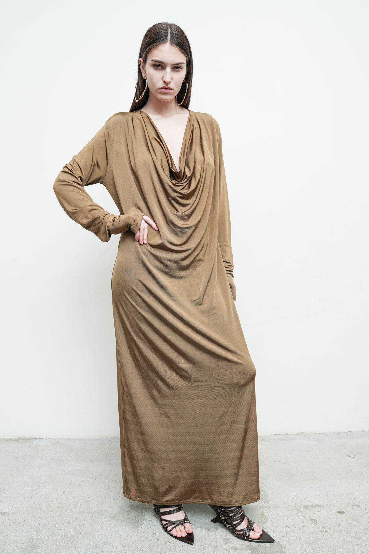 files/NicholasK-SD-650-TeoDress-Bronze-06.jpg